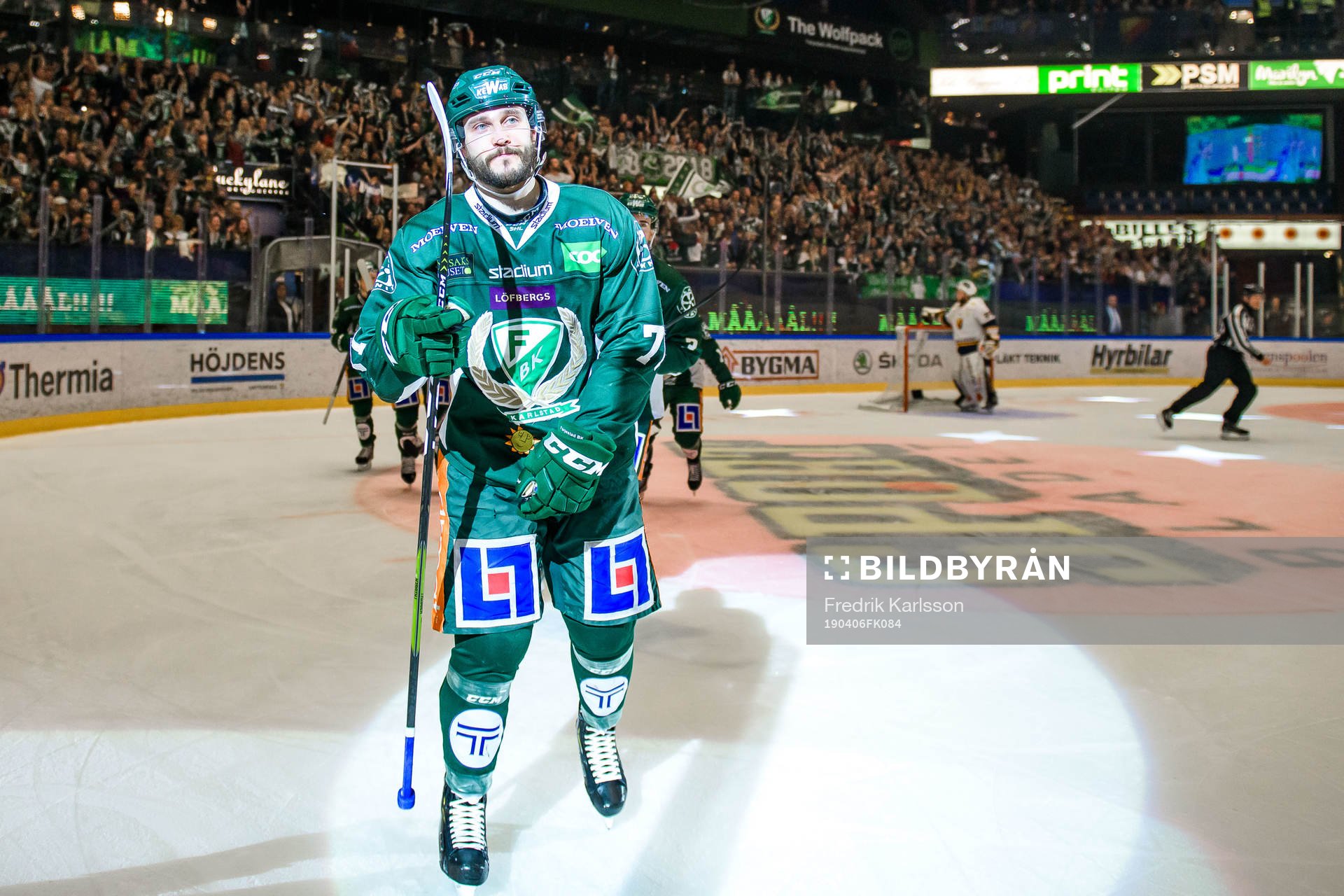 Färjestads Jesse Virtanen jublar