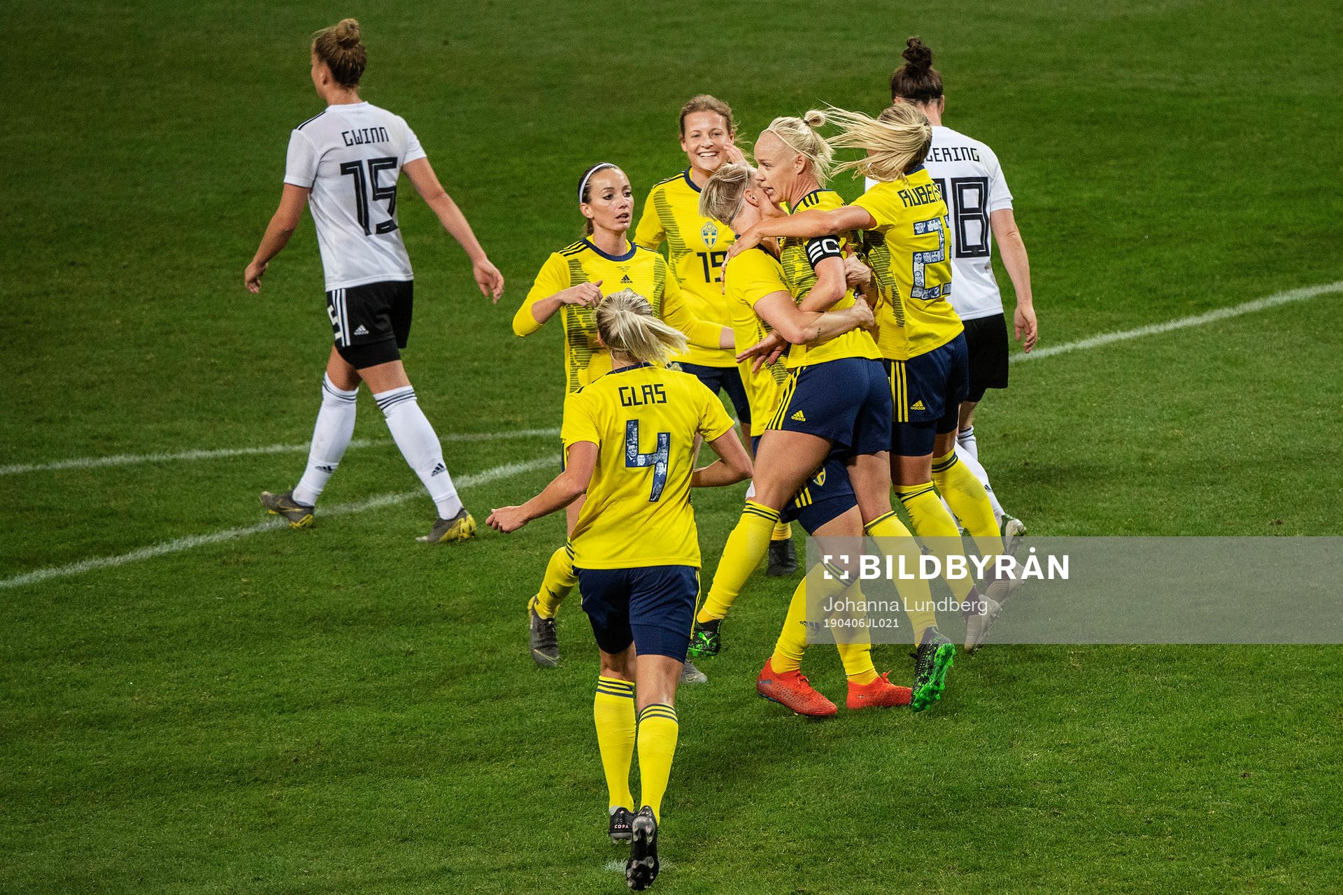 Caroline Seger, Kosovare Asllani, Anna Anvegård, Nilla