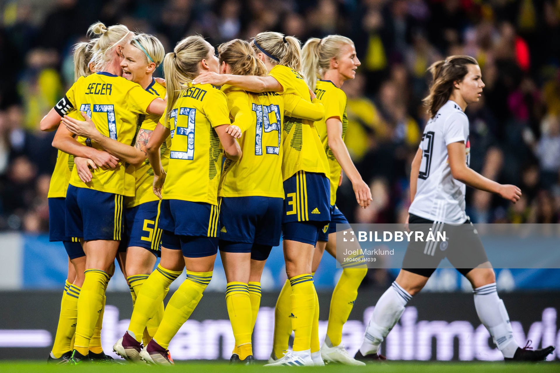 Caroline Seger of Sweden celebrates with teammates
