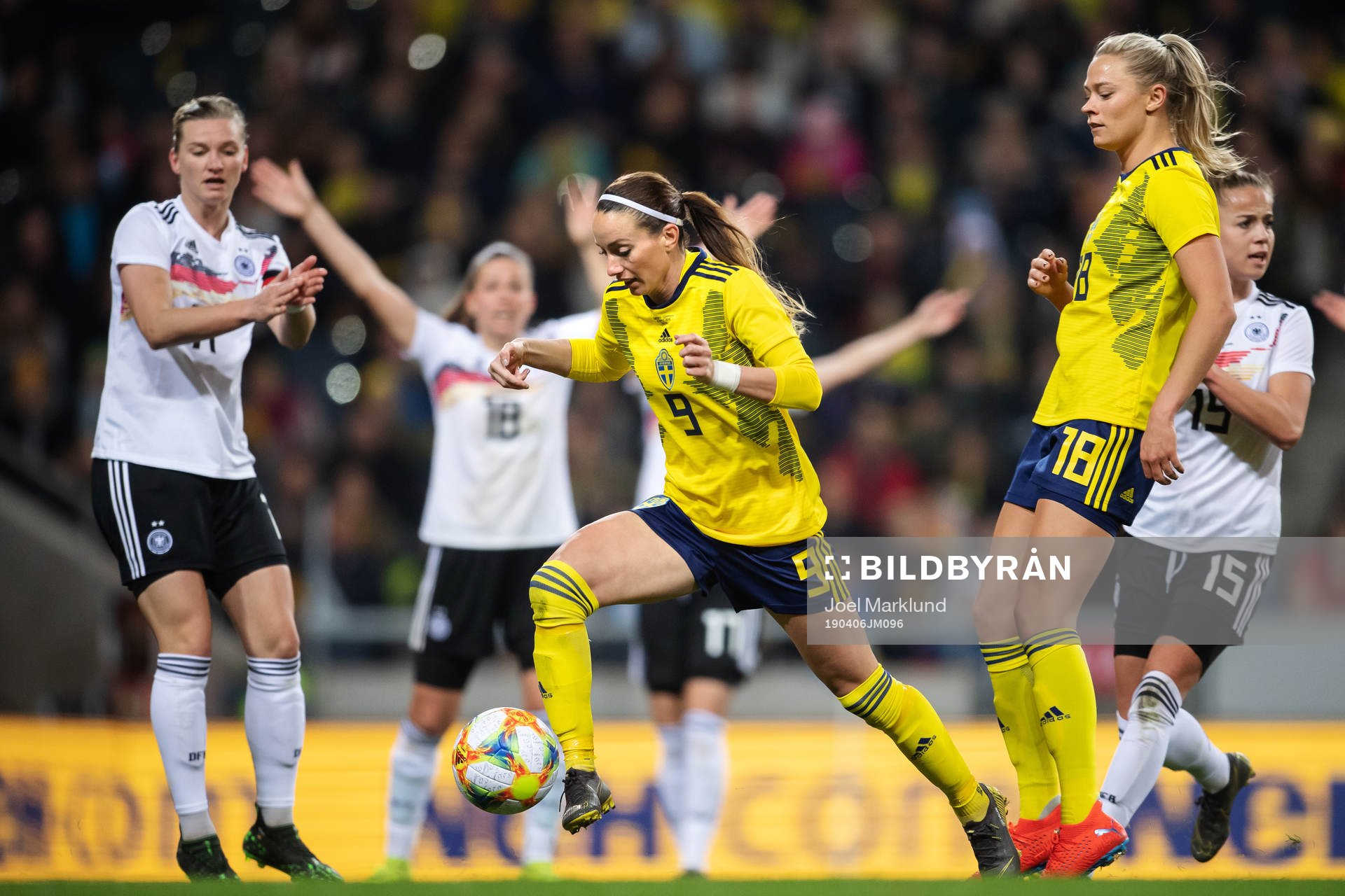 Kosovare Asllani and Fridolina Rolfö of Sweden