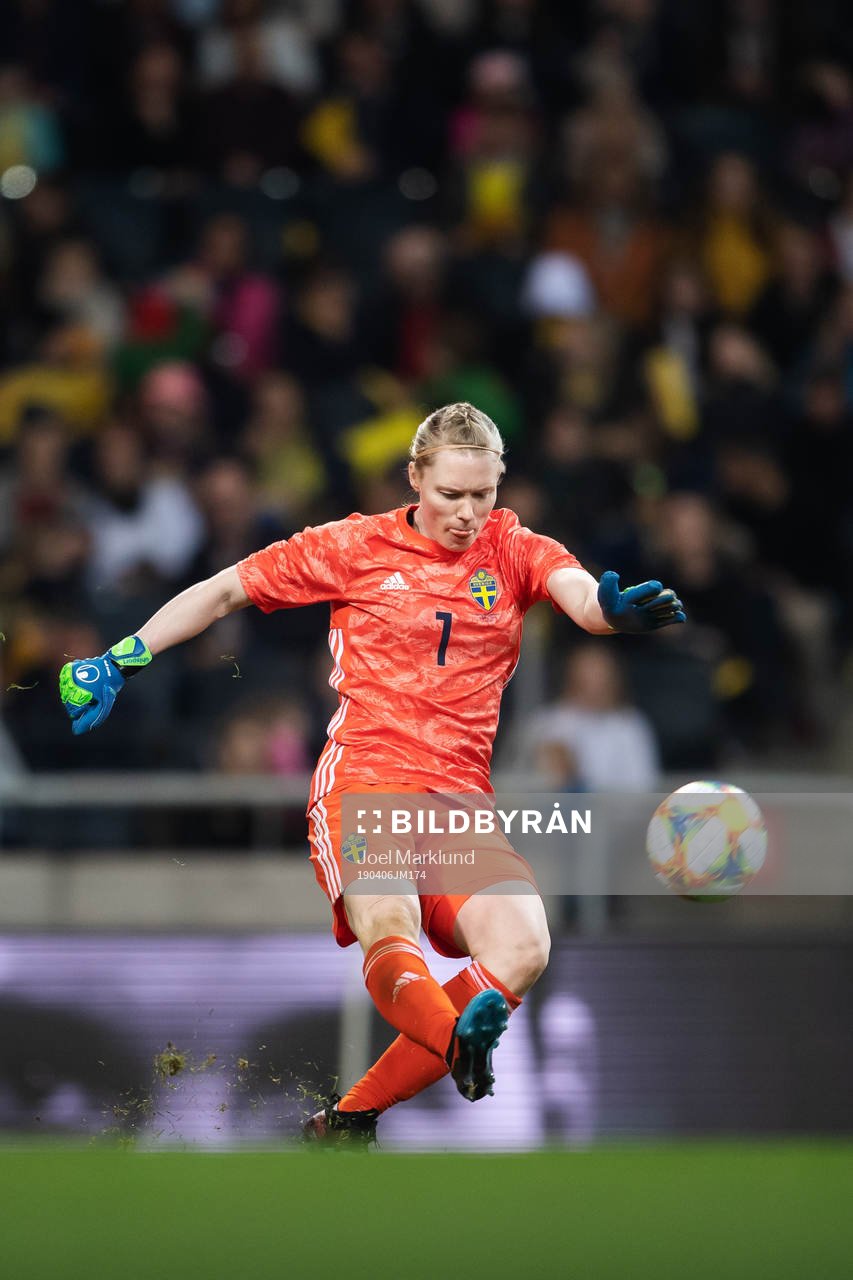 Goalkeeper Hedvig Lindahl of Sweden