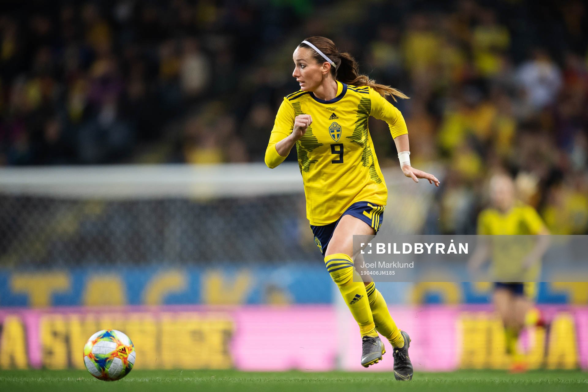 Kosovare Asllani of Sweden