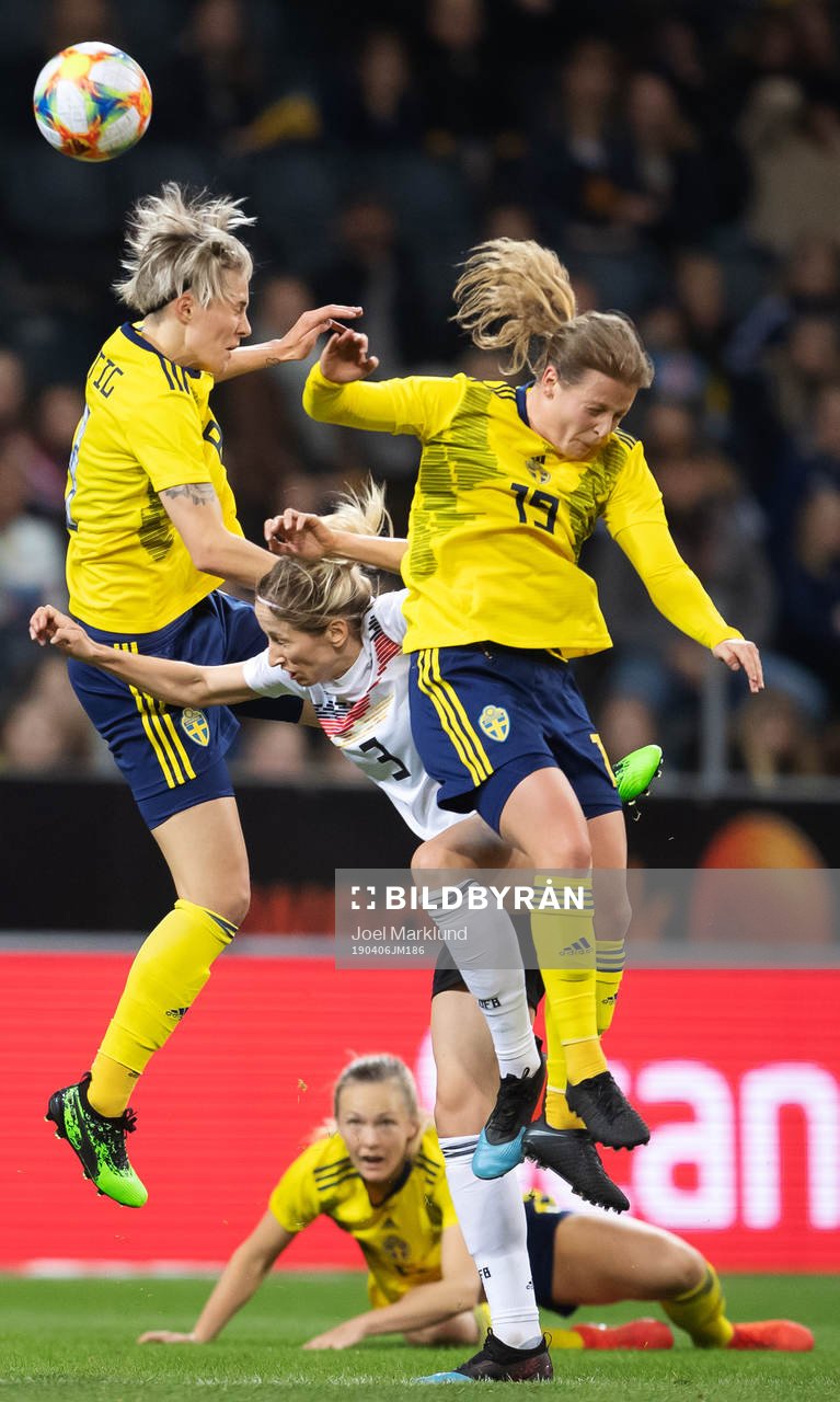 Lina Hurtig and Anna Anvegård of Sweden in action against