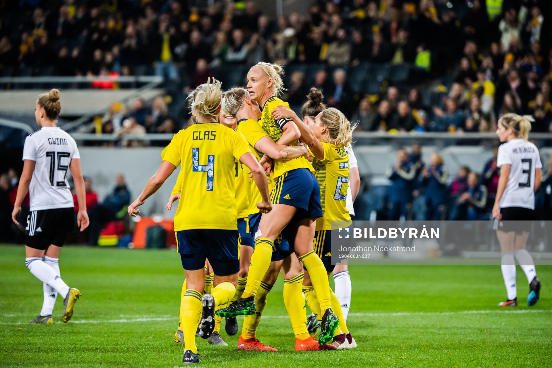Caroline Seger of Sweden celebrates with teammates