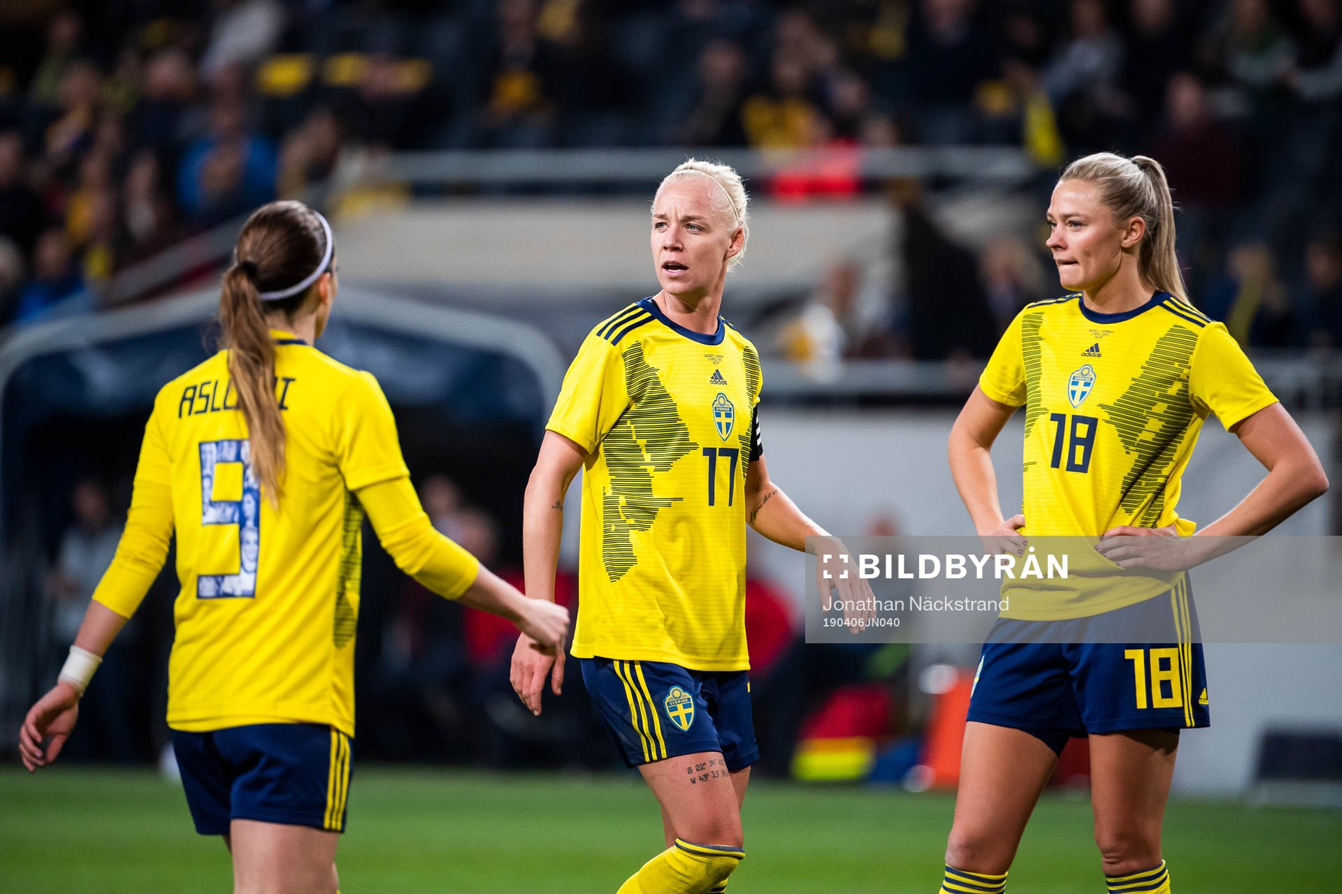Kosovare Asllani, Caroline Seger and Fridolina Rolfö