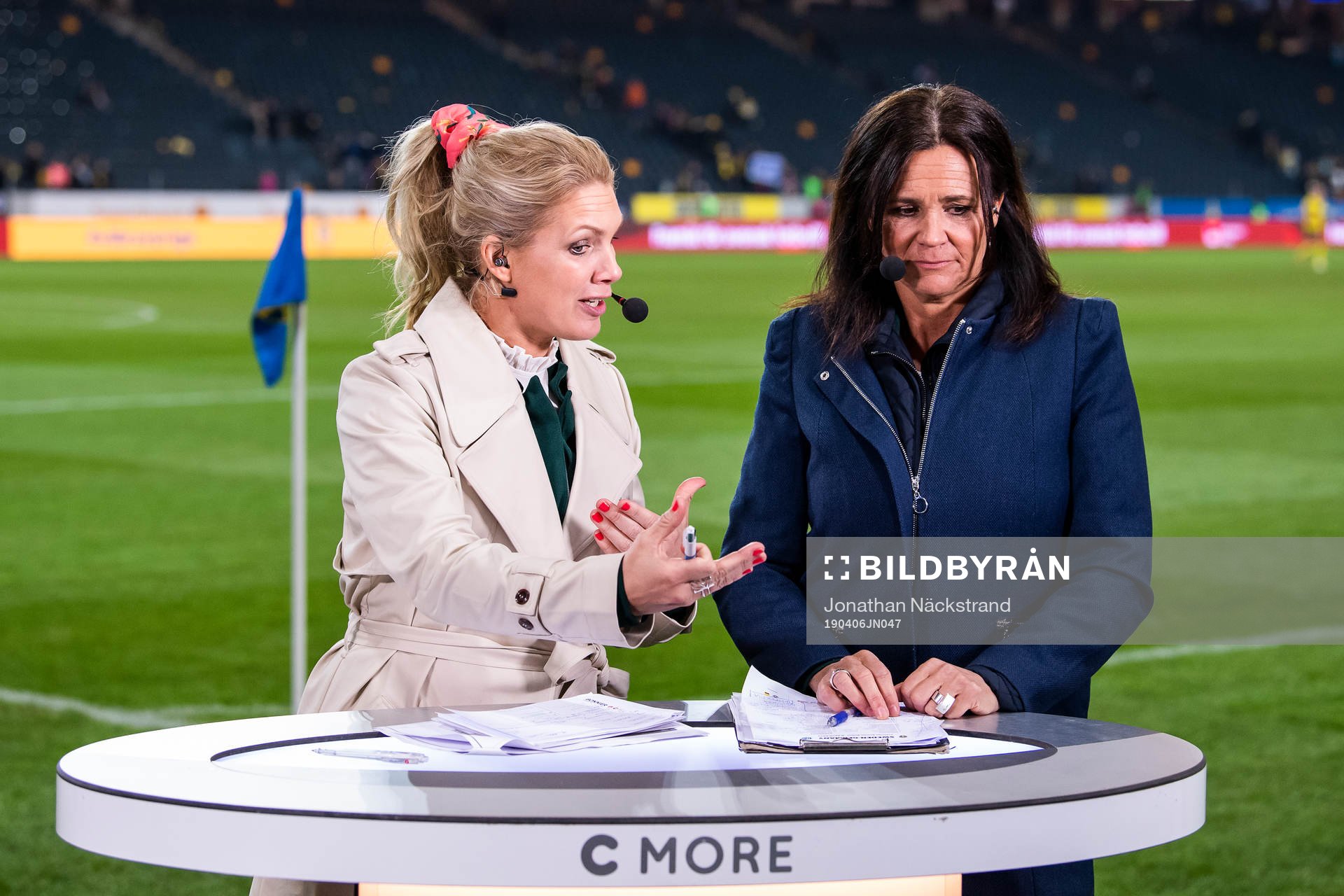 Anna Brolin and Malin Swedberg in the Cmore Studion