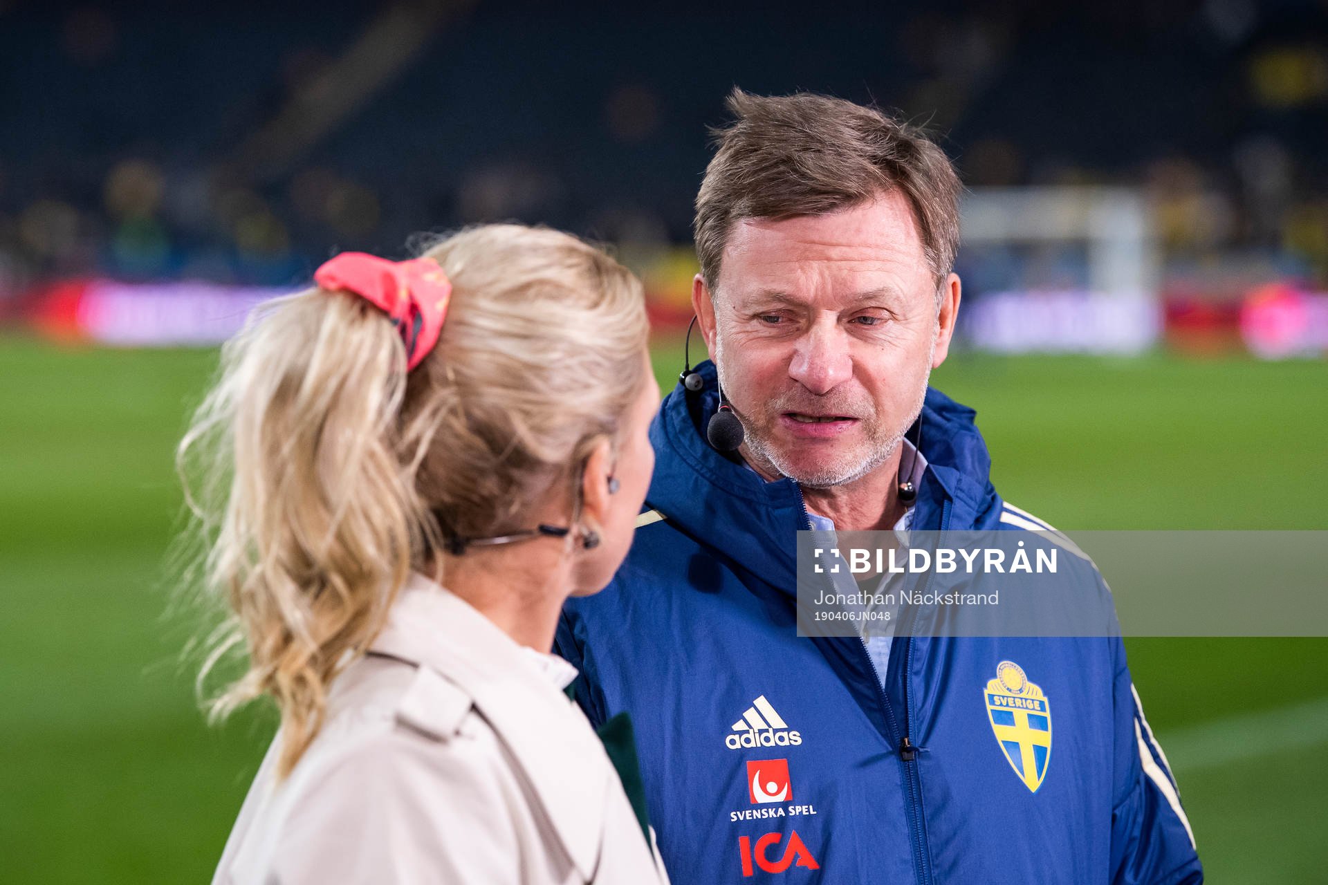 Anna Brolin and Peter Gerhardsson, head coach of Sweden in