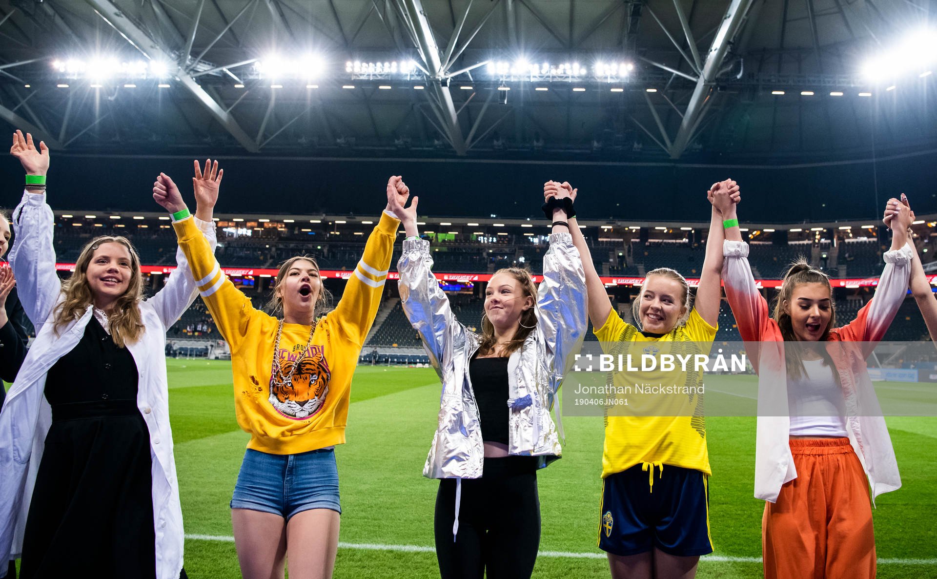 Girls from Kulturskolan performs