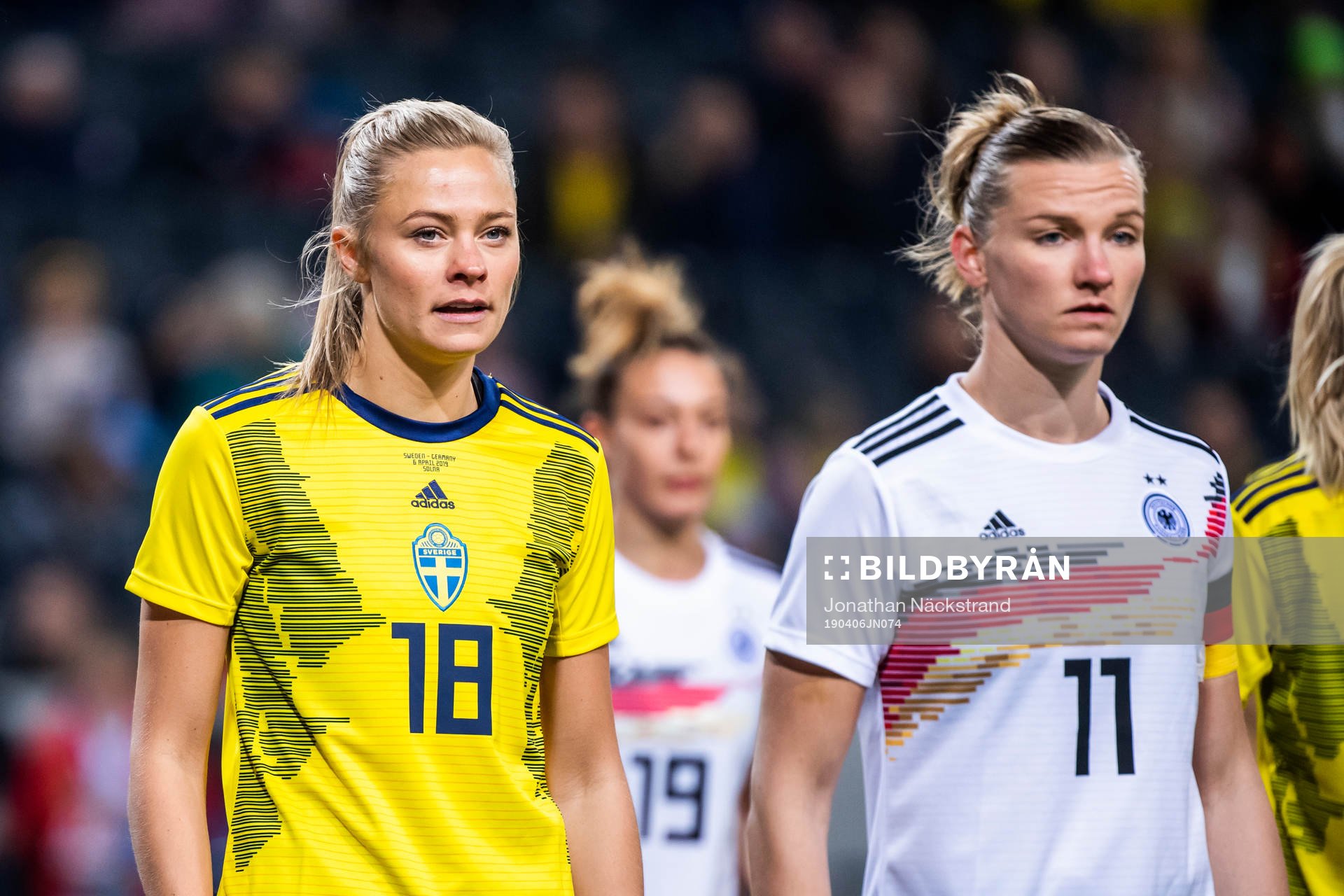 Fridolina Rolfö of Sweden and Alexandra Popp  of Germany