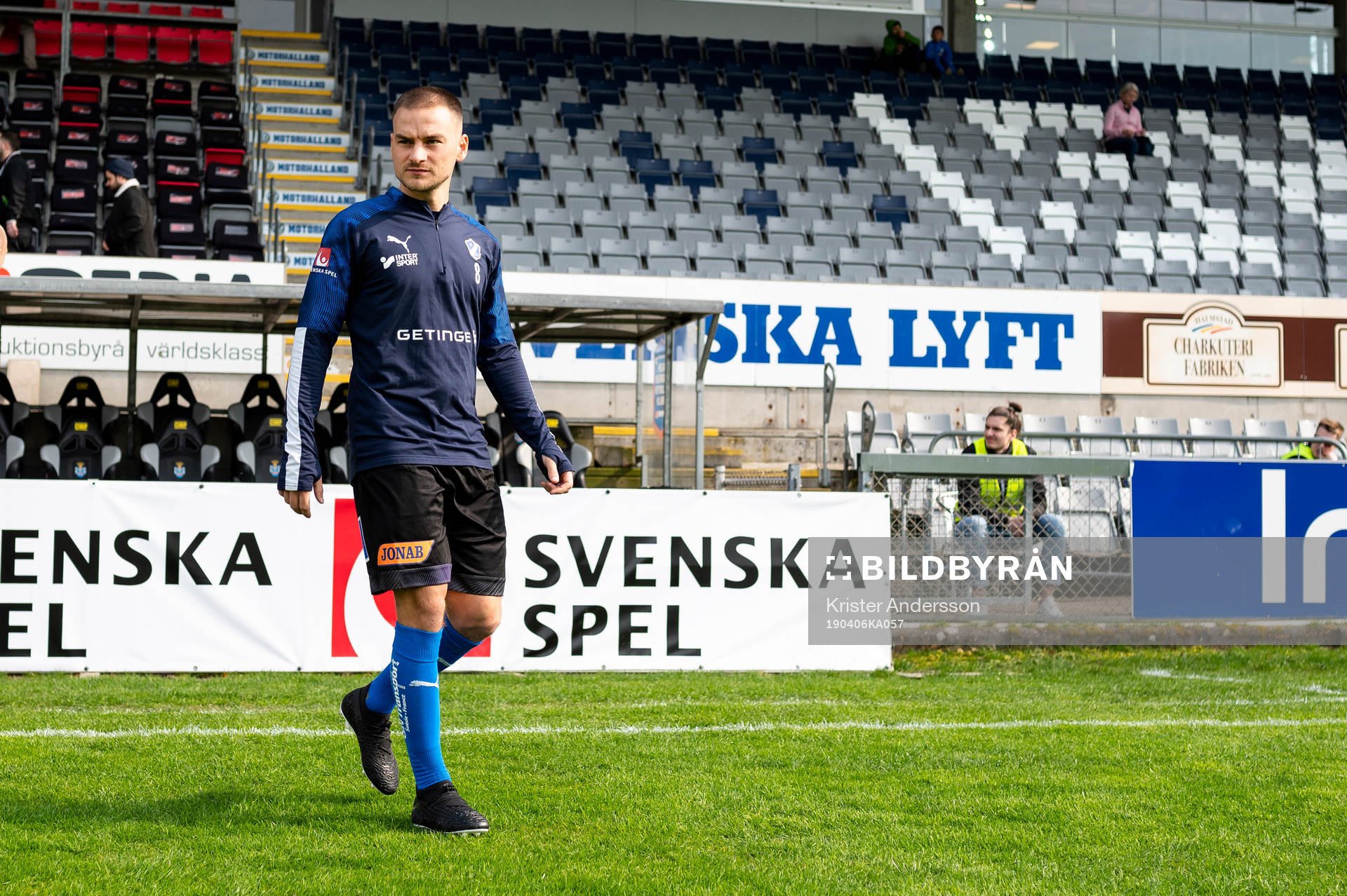 Halmstads Pontus Silfwer före fotbollsmatchen i Superettan