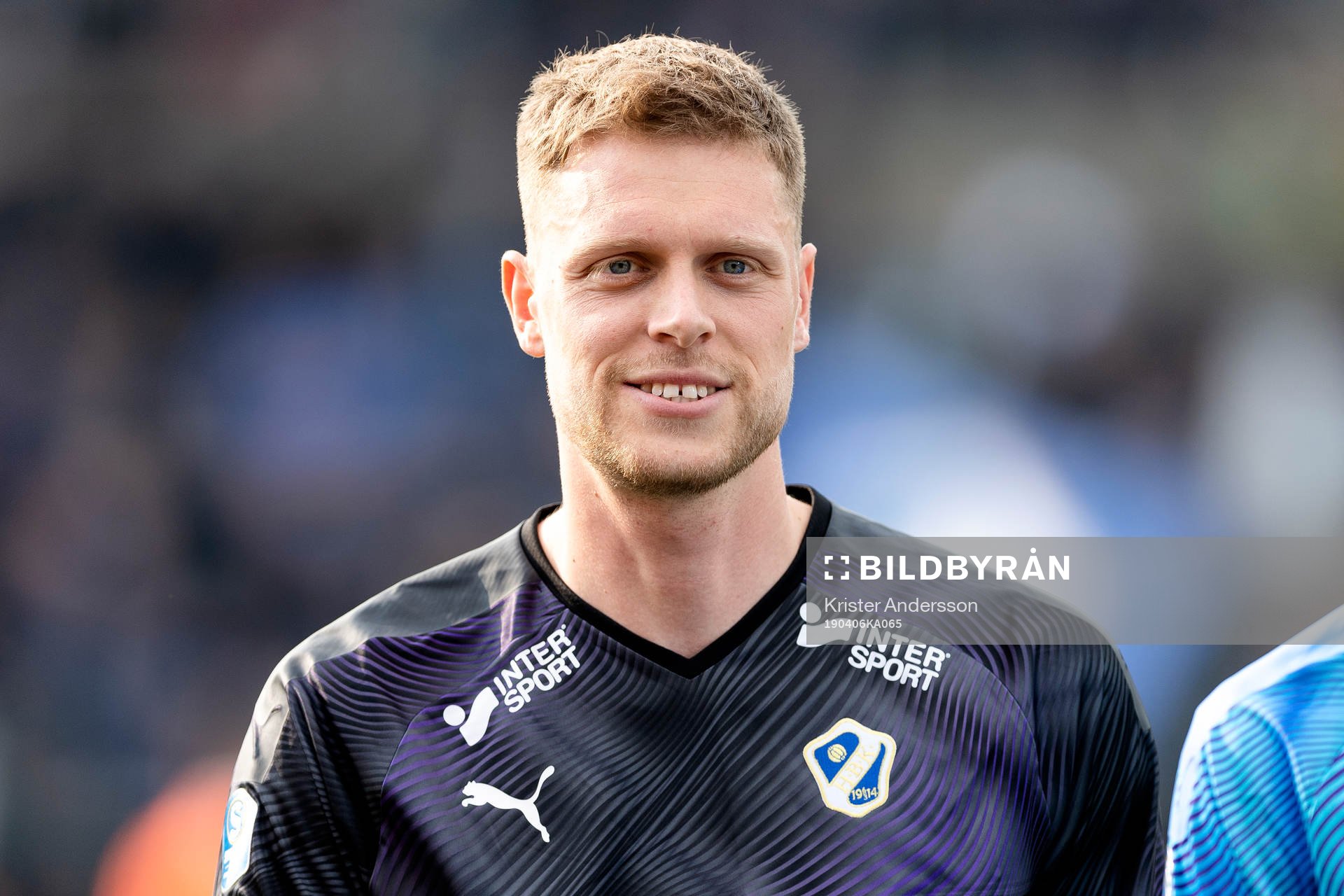 Halmstads målvakt Malkolm Nilsson före fotbollsmatchen i