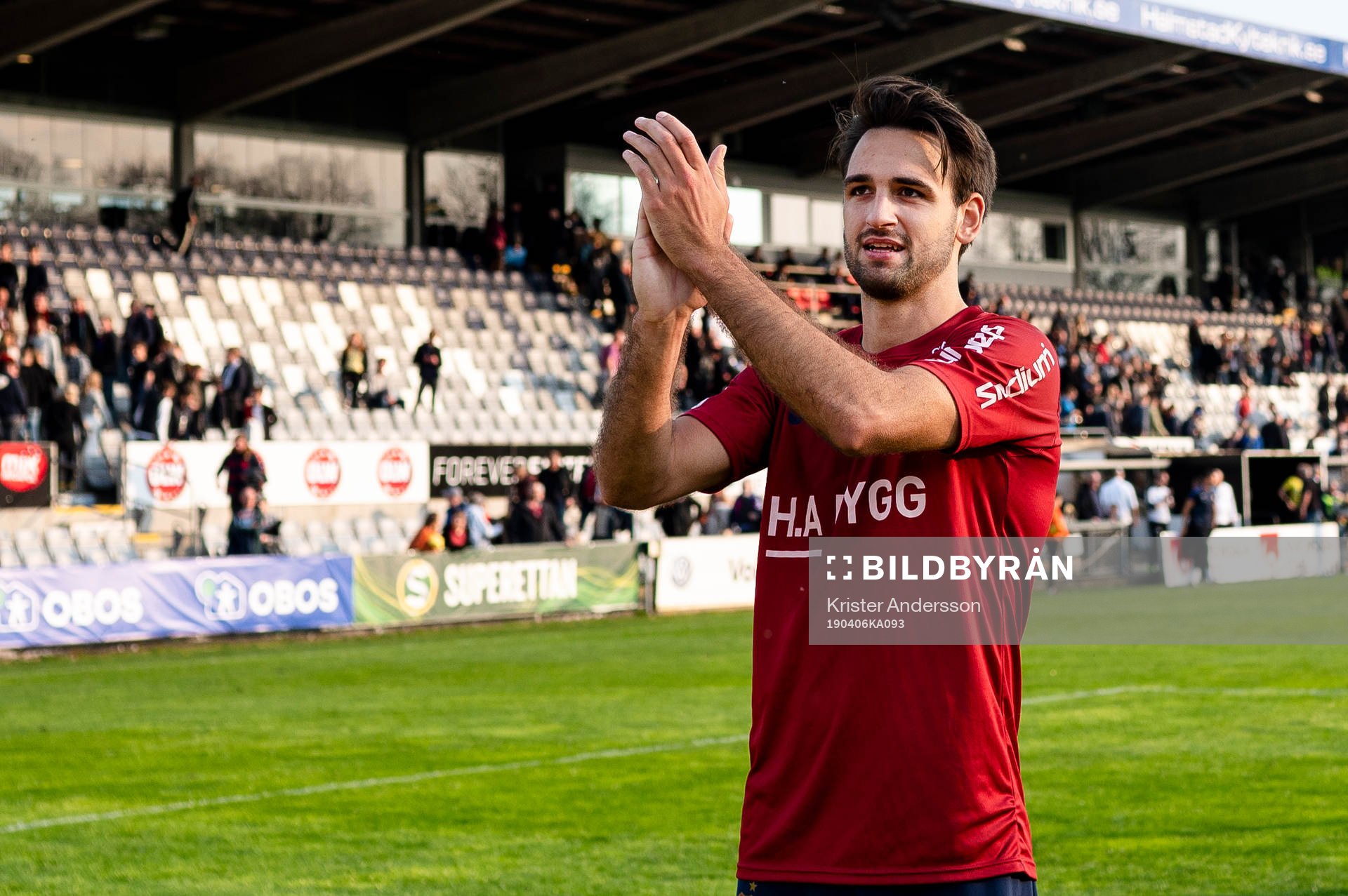Örgrytes Oliver Stanisic jublar