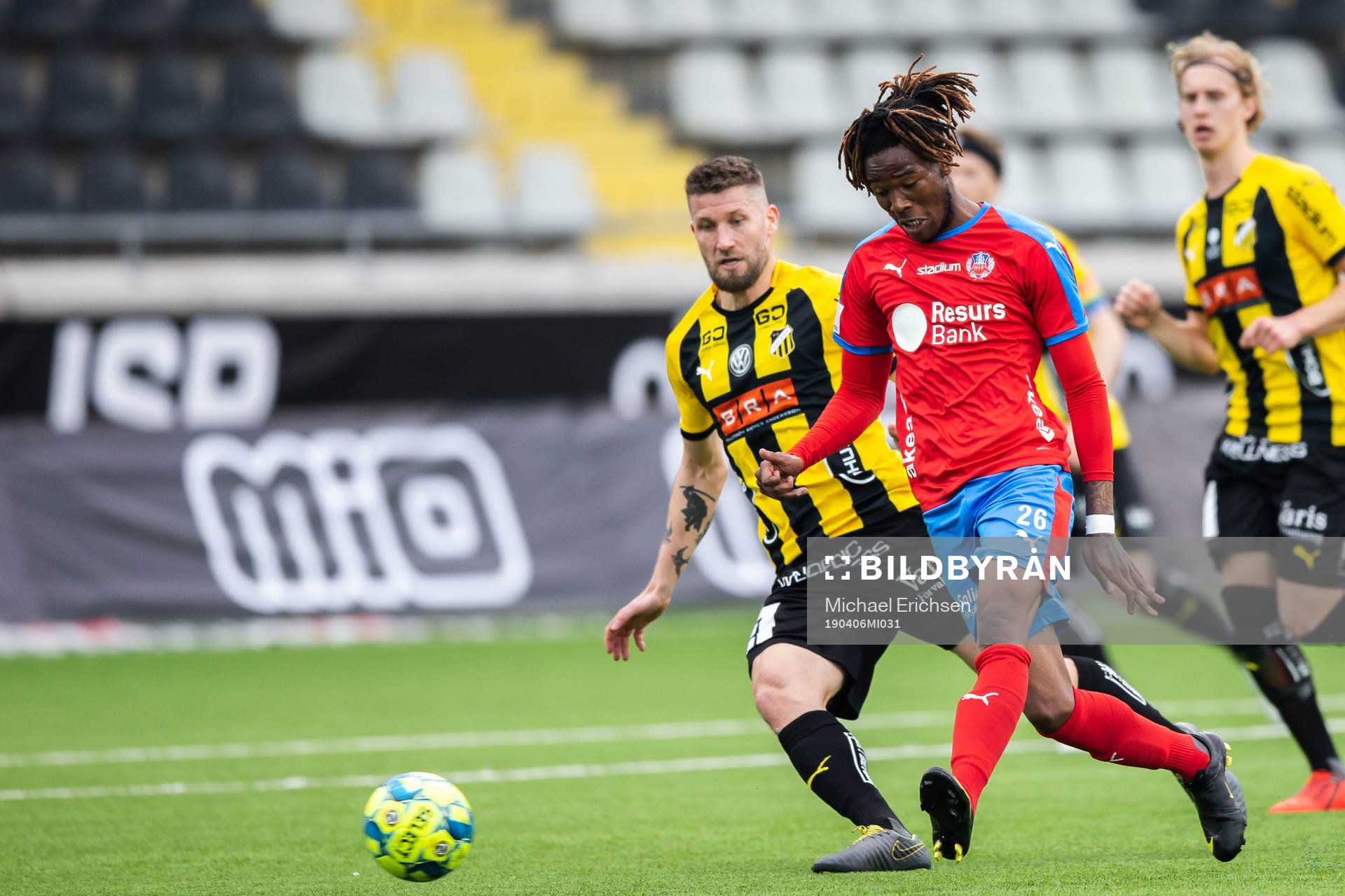 Helsingborgs Kundai Benyu och Häckens Joona Toivo