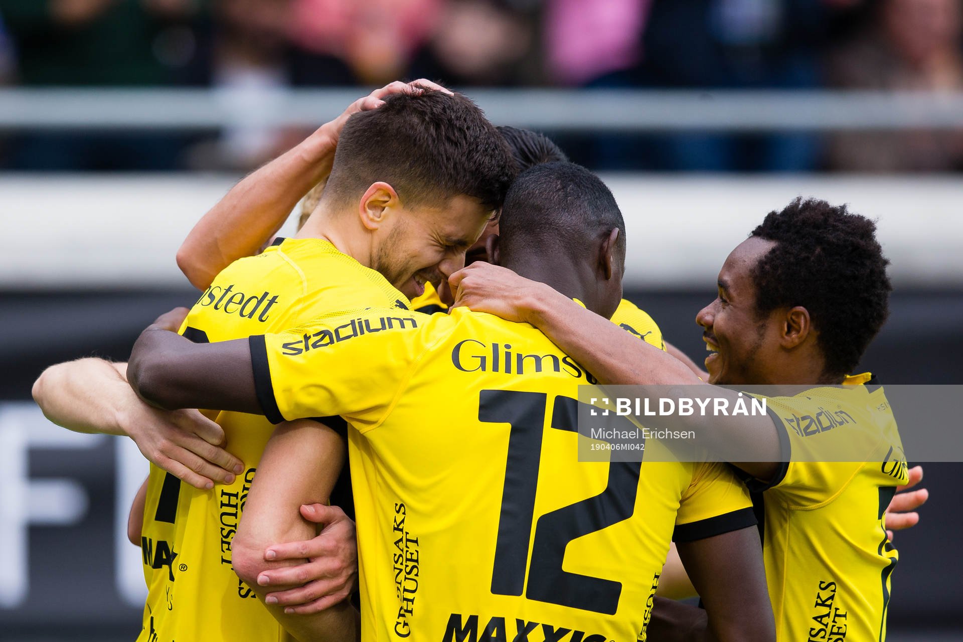 Häckens Alexander Jeremejeff jublar med lagkamrater efter 2-0 under fotbollsmatchen i allsvenskan mellan Häcken och Helsingborg den 6 april 2019 i Göteborg.