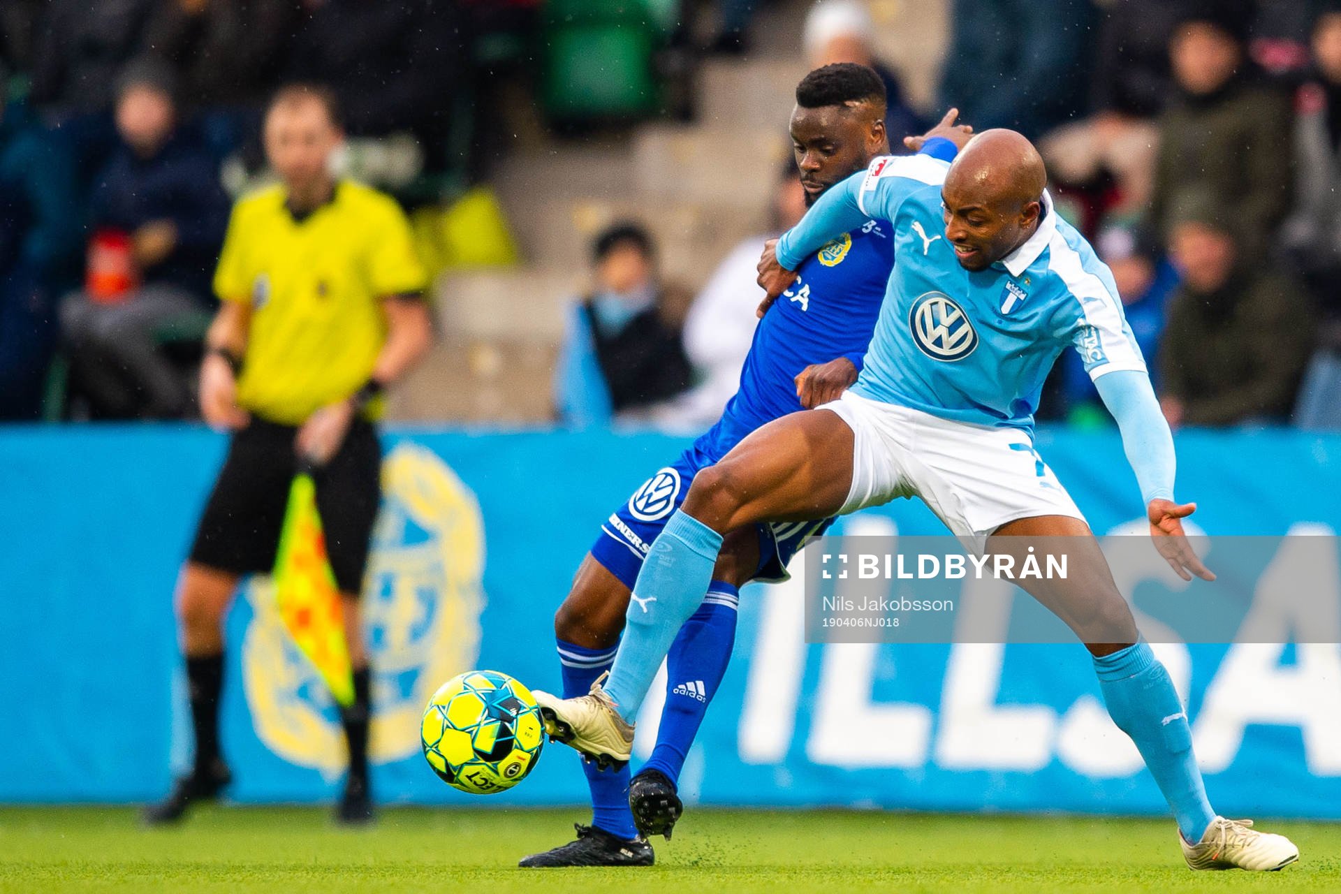 Sundsvalls Maic Sema och Malmö FFs Fouad Bachirou