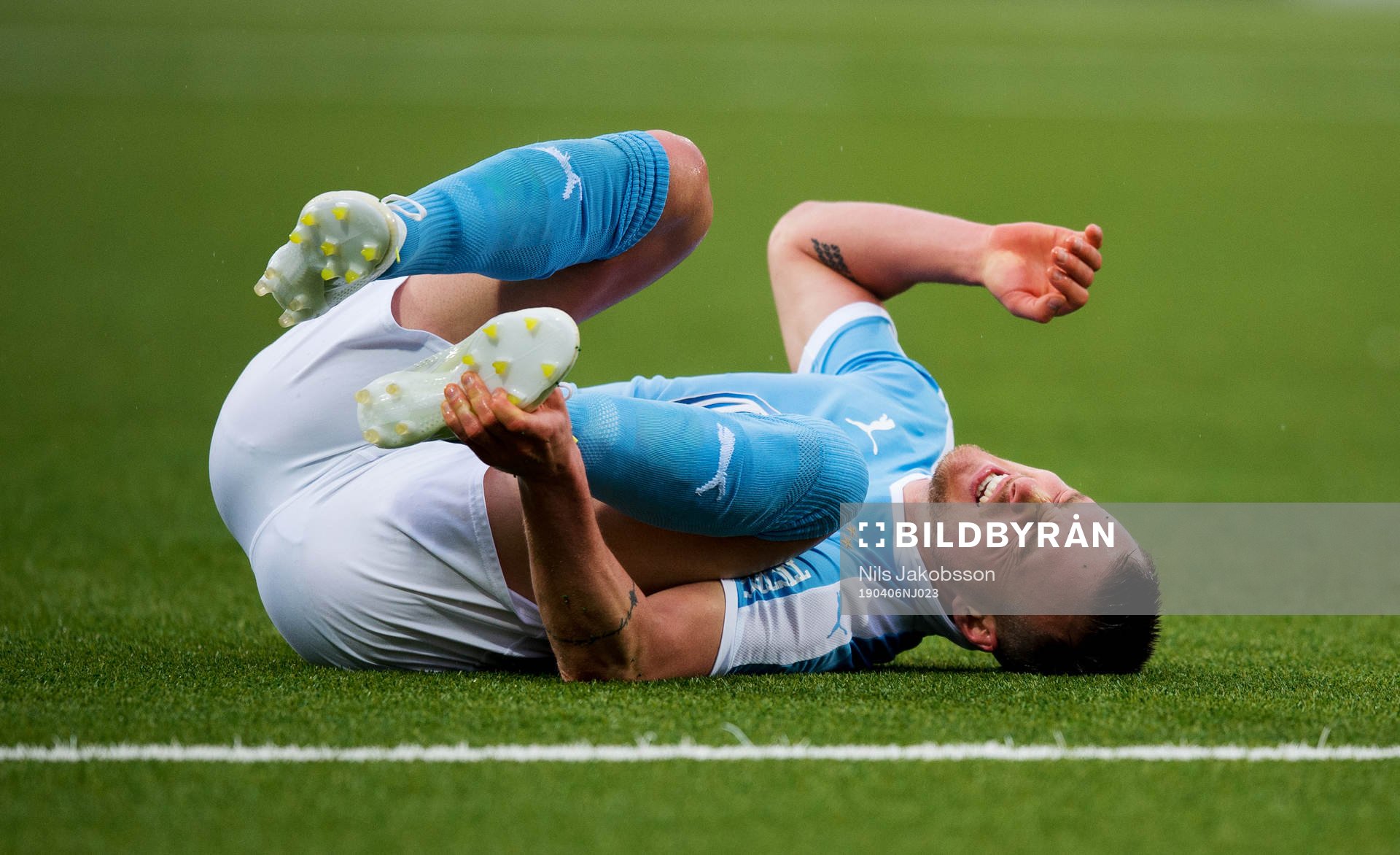 Malmö FFs Eric Larsson deppar