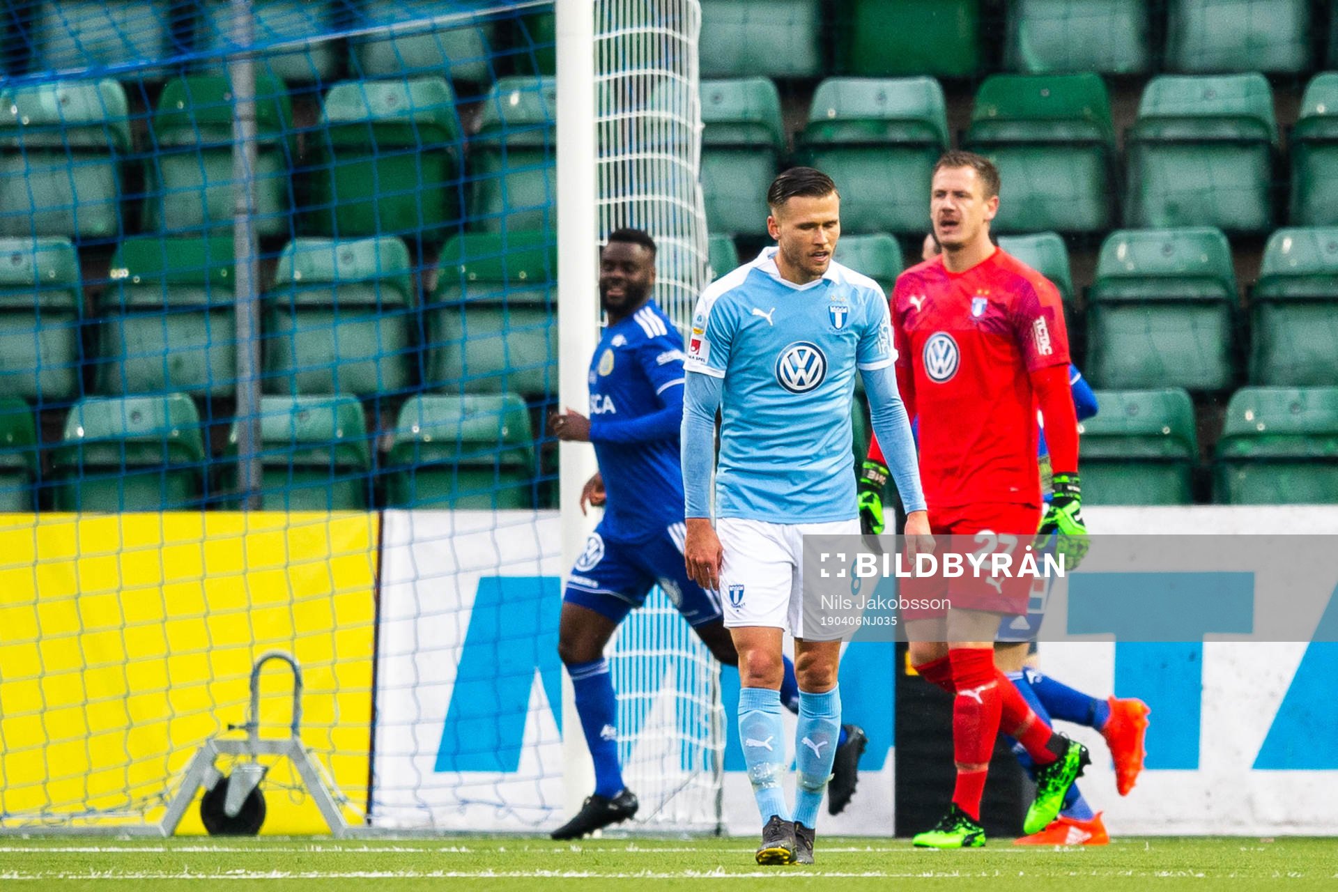 Sundsvalls Maic Sema jublar medan Malmö FFs Johan Dahlin