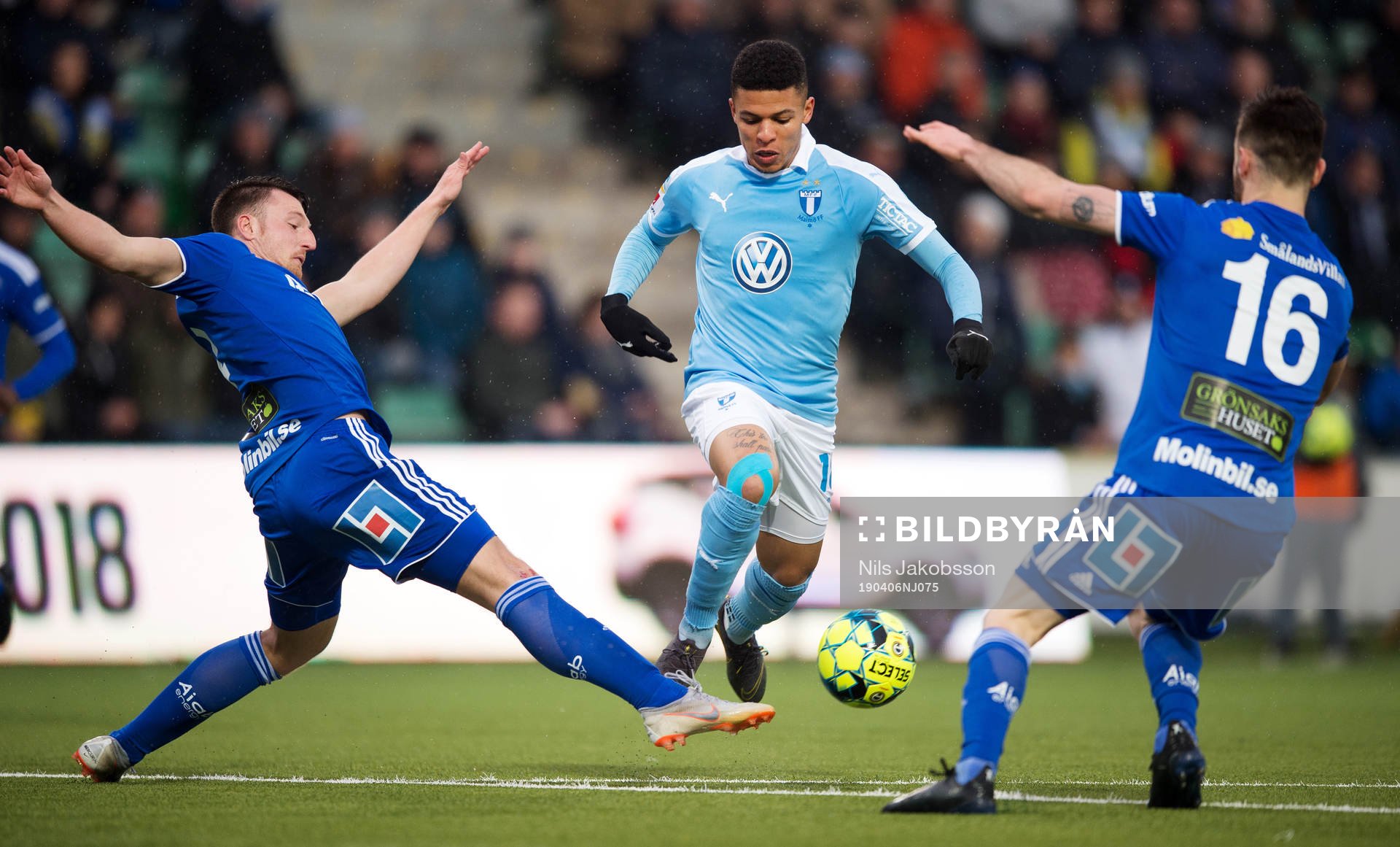 Sundsvalls Alexander Blomqvist och Malmö FFs Romain Gall