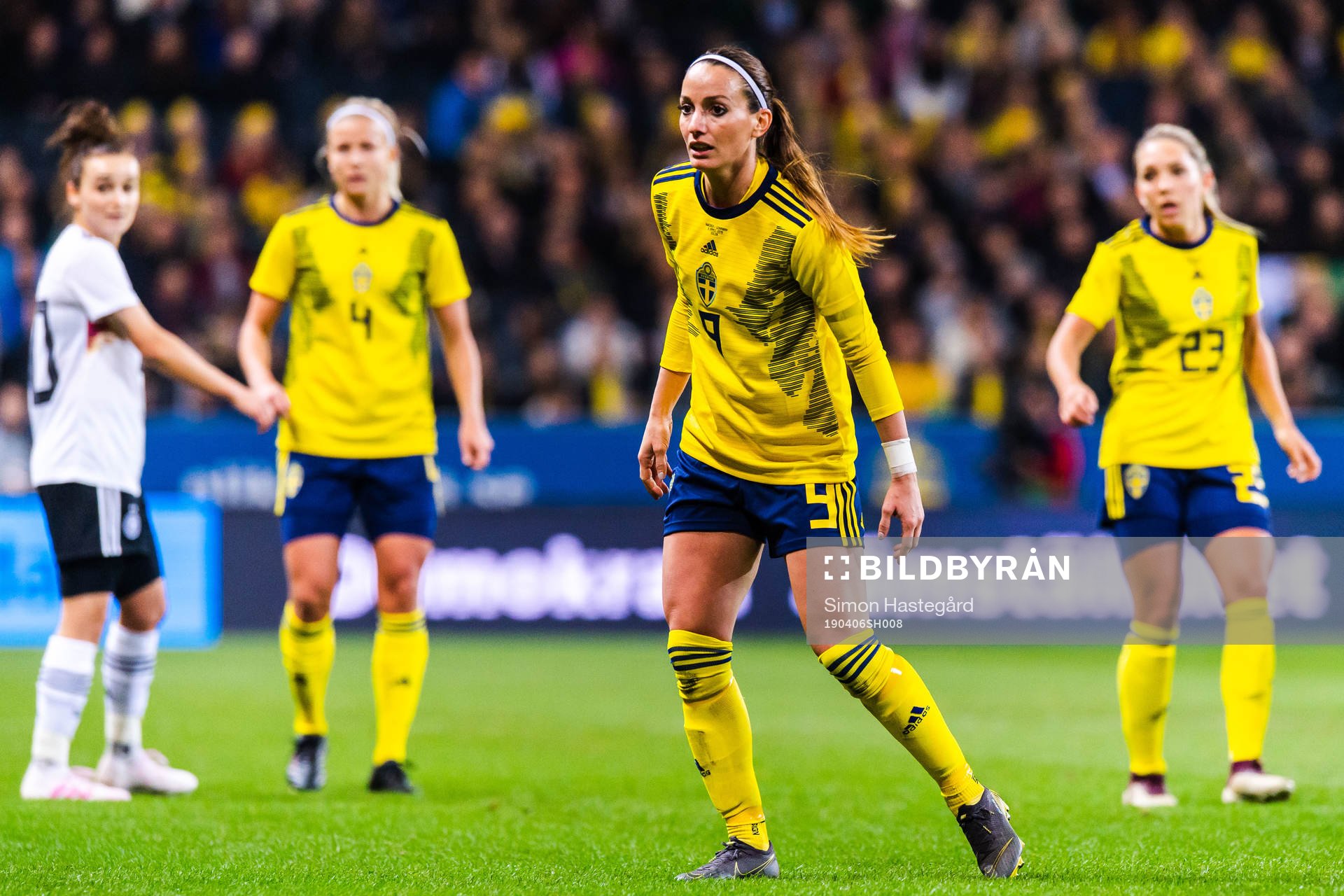 Hanna Glas, Kosovare Asllani and Elin Rubensson of Sweden