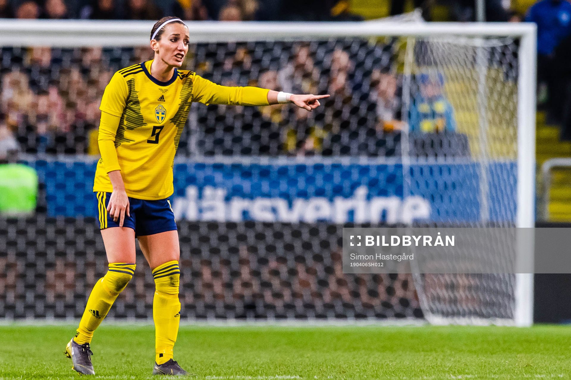 Kosovare Asllani of Sweden reacts