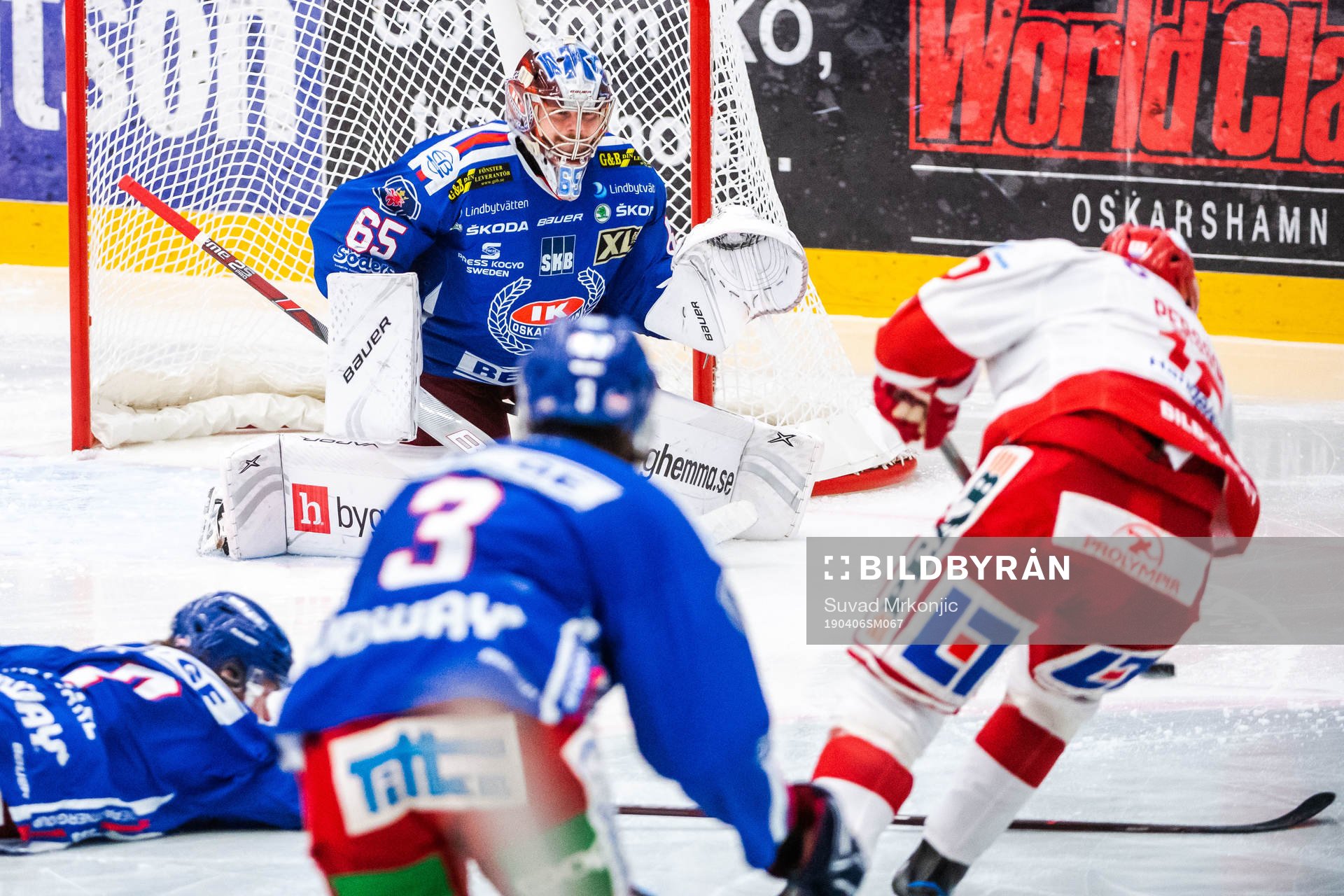 Timrås Johan Persson och Oskarshamns målvakt Christoffer