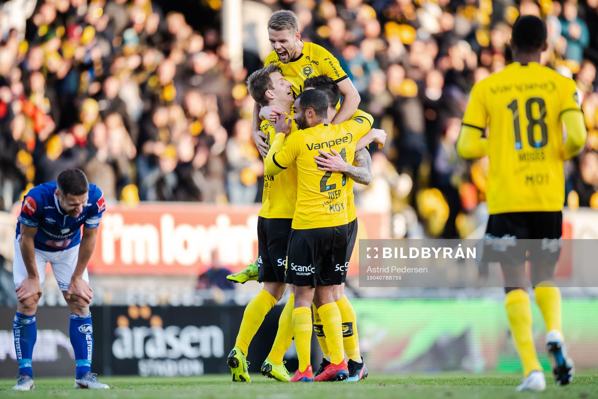 Thomas Lehne Olsen of Lillestrøm celebrates with teammates after 2-1 during the Eliteserien match between Lillestrøm and Ranheim on April 7, 2019 in Lillestrøm.