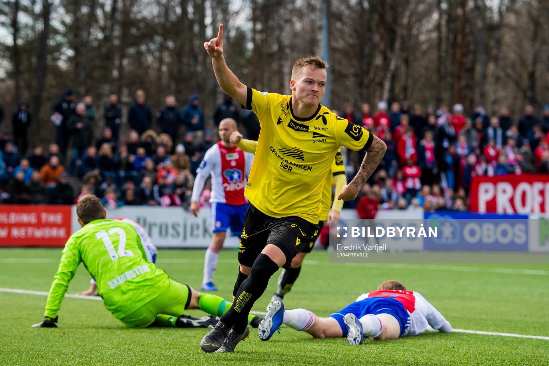 Aron Sigurdarson of Start celebrates