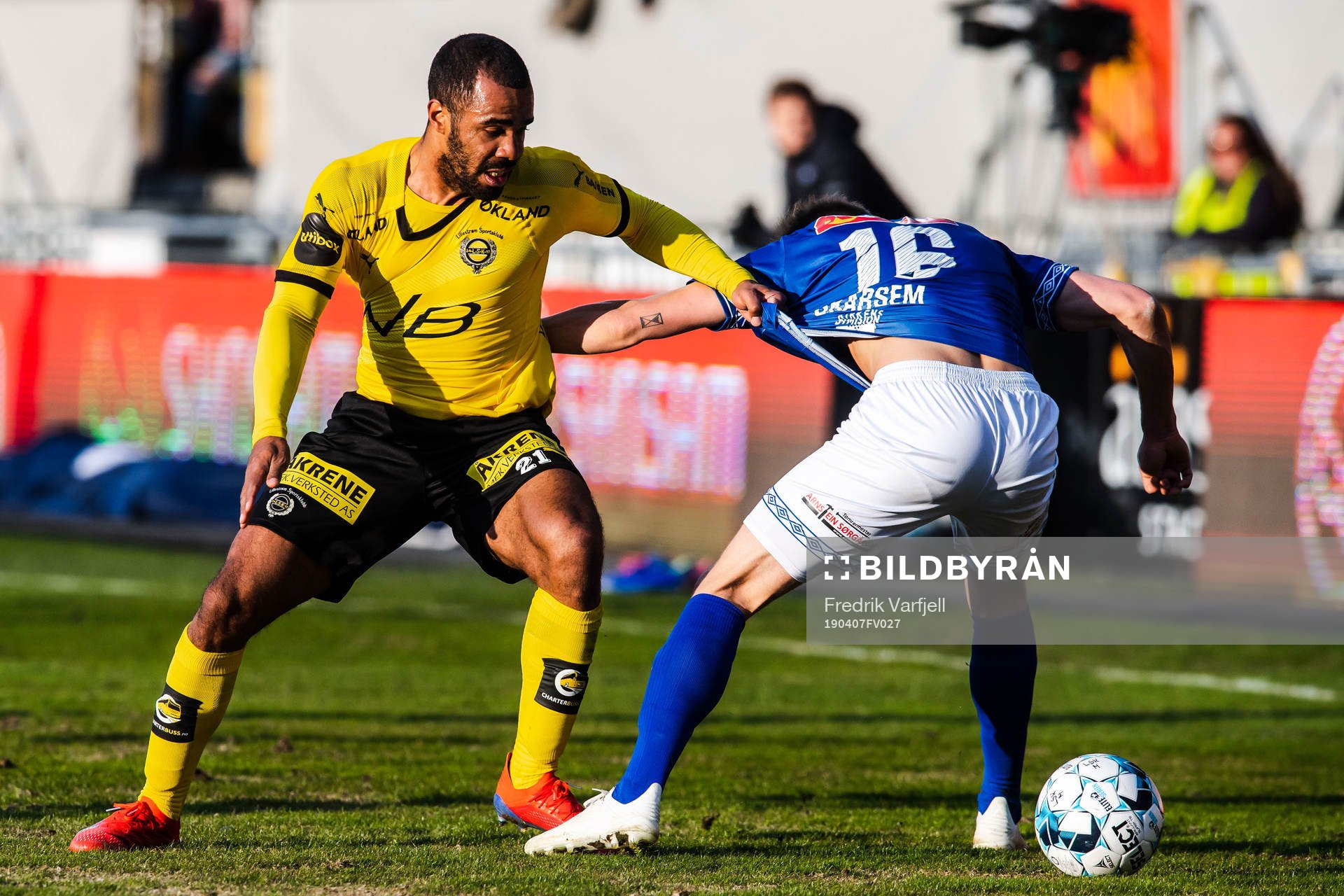 Alex Dyer of Lillestrøm and Olaus Jair Skarsem of Ranheim