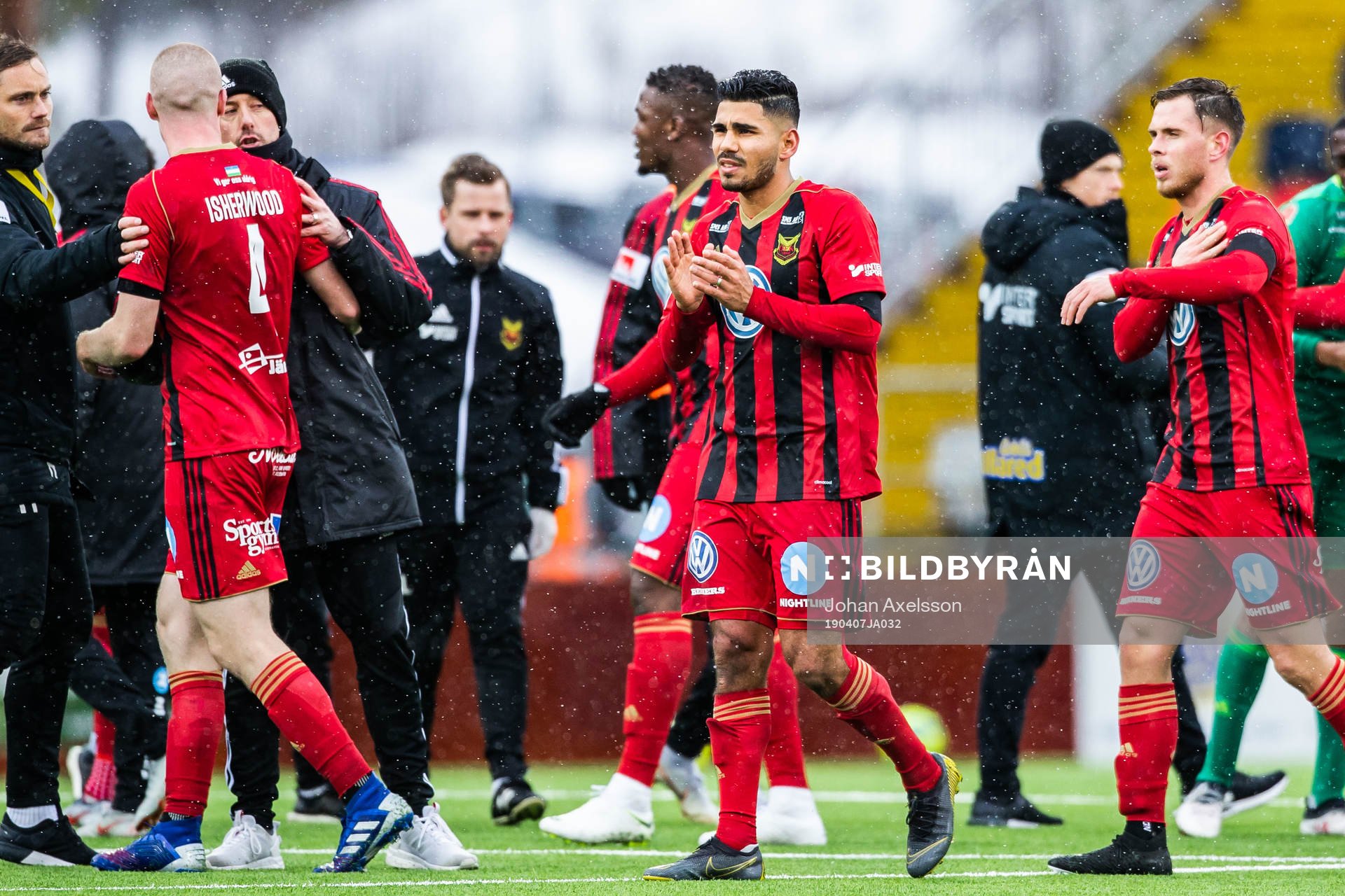 Östersunds Hosam Aiesh jublar efter fotbollsmatchen i Allsvenskan mellan Östersund och Falkenberg den 7 April 2019 i Östersund.