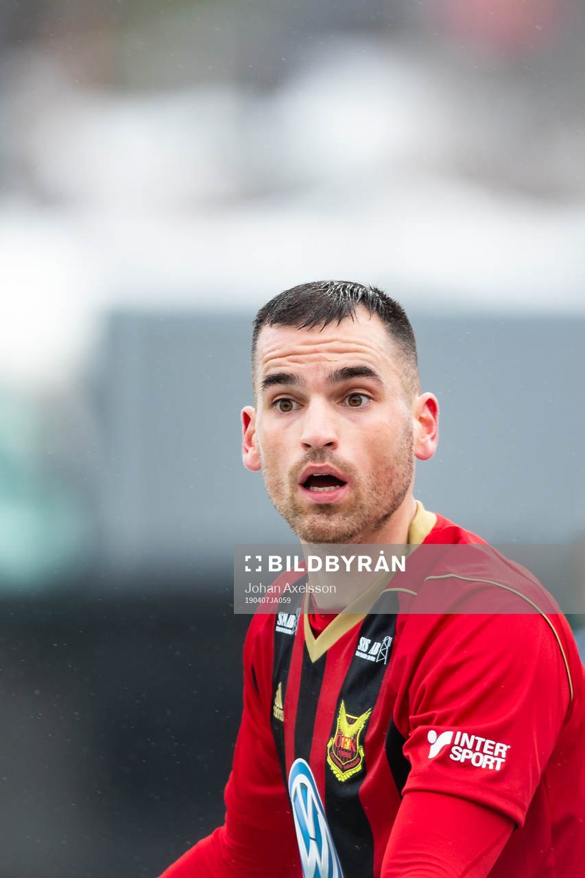 Östersunds Dino Islamovic reagerar
