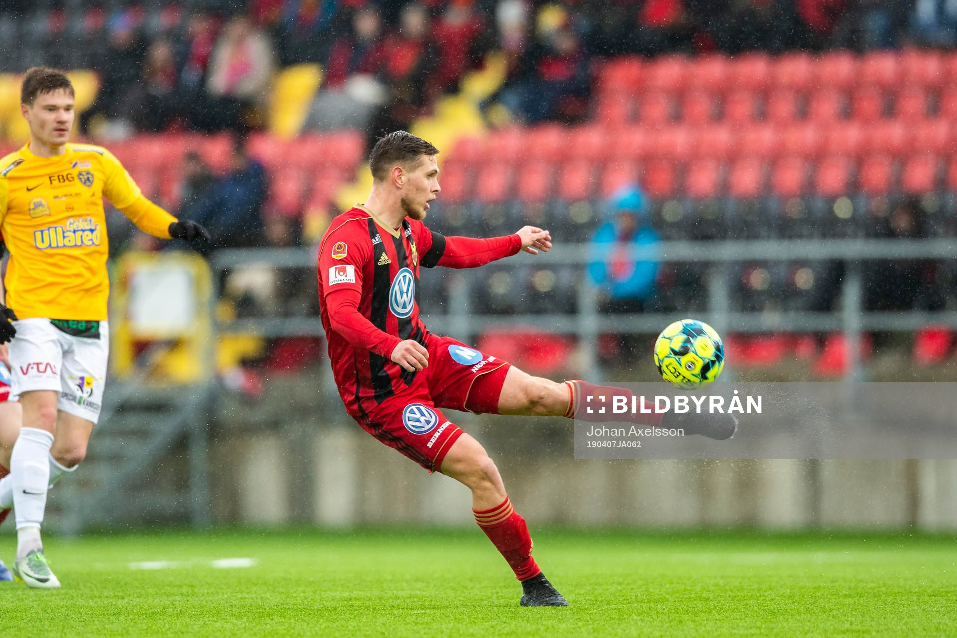 Östersunds Charlie Colkett under fotbollsmatchen i Allsvenskan mellan Östersund och Falkenberg den 7 April 2019 i Östersund.