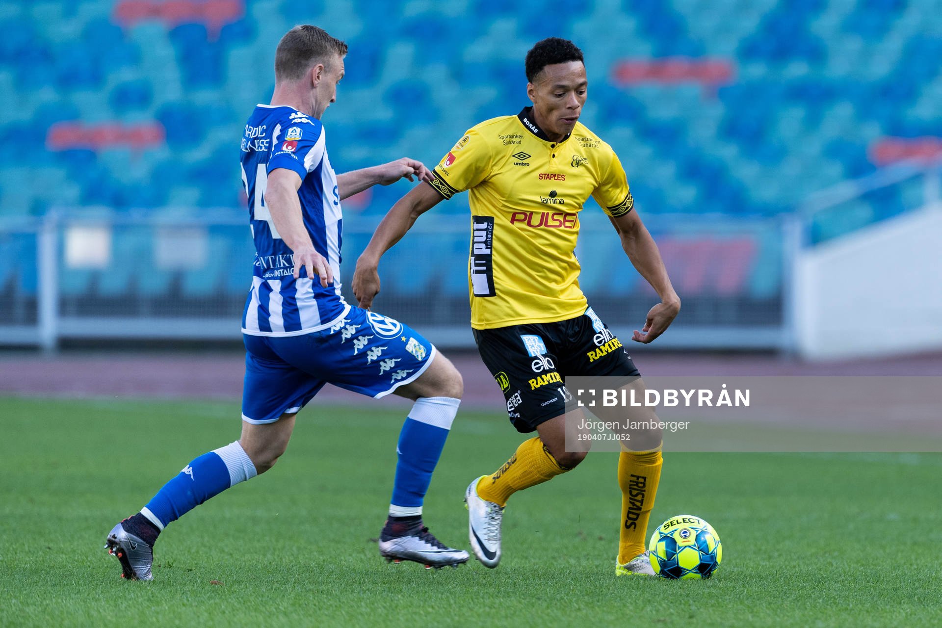 Elfsborgs Kevin Kabran och IFK Göteborgs Sebastian Ohlsson