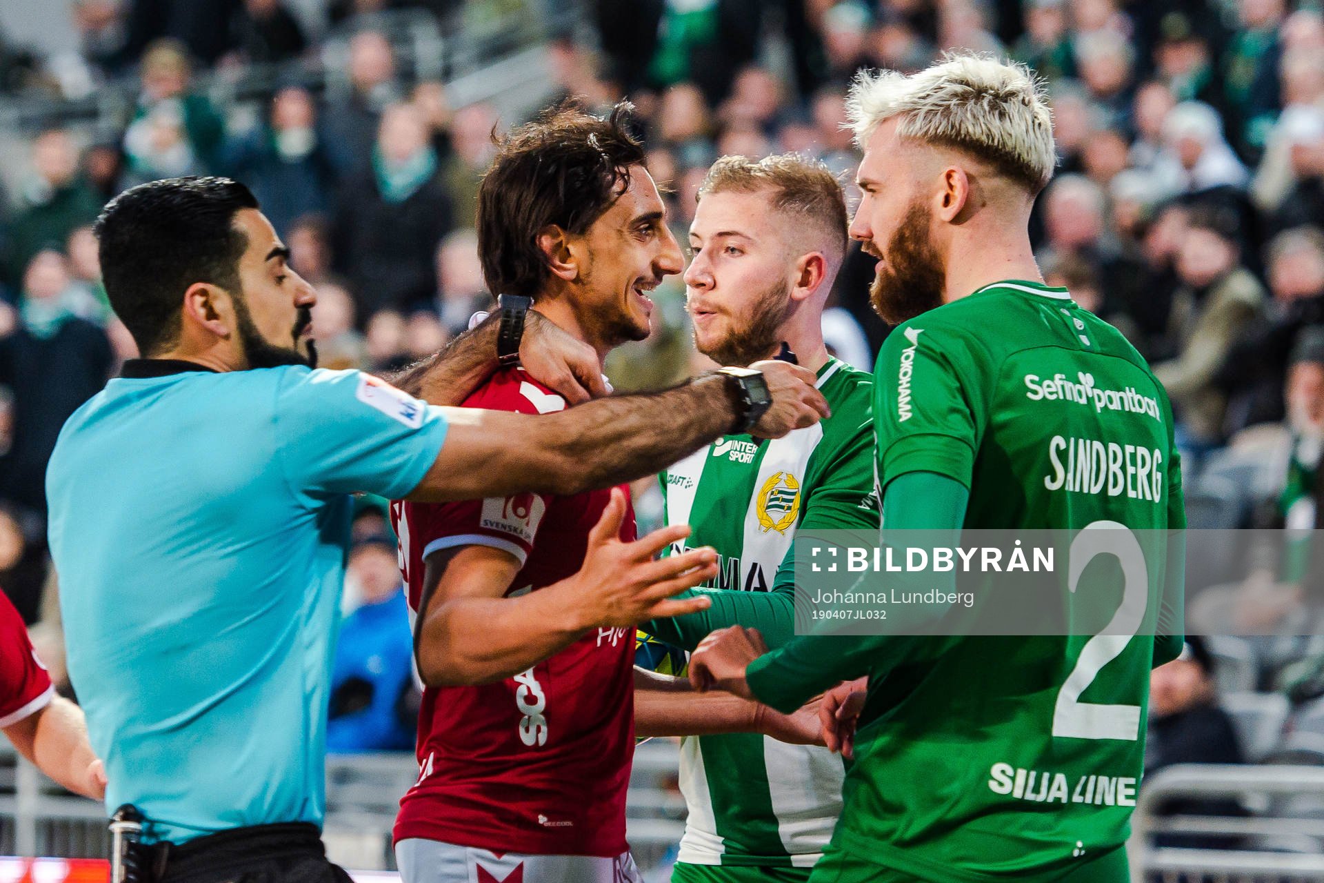 Kalmars Mahmoud Eid i bråk med Hammarbys Simon Sandberg