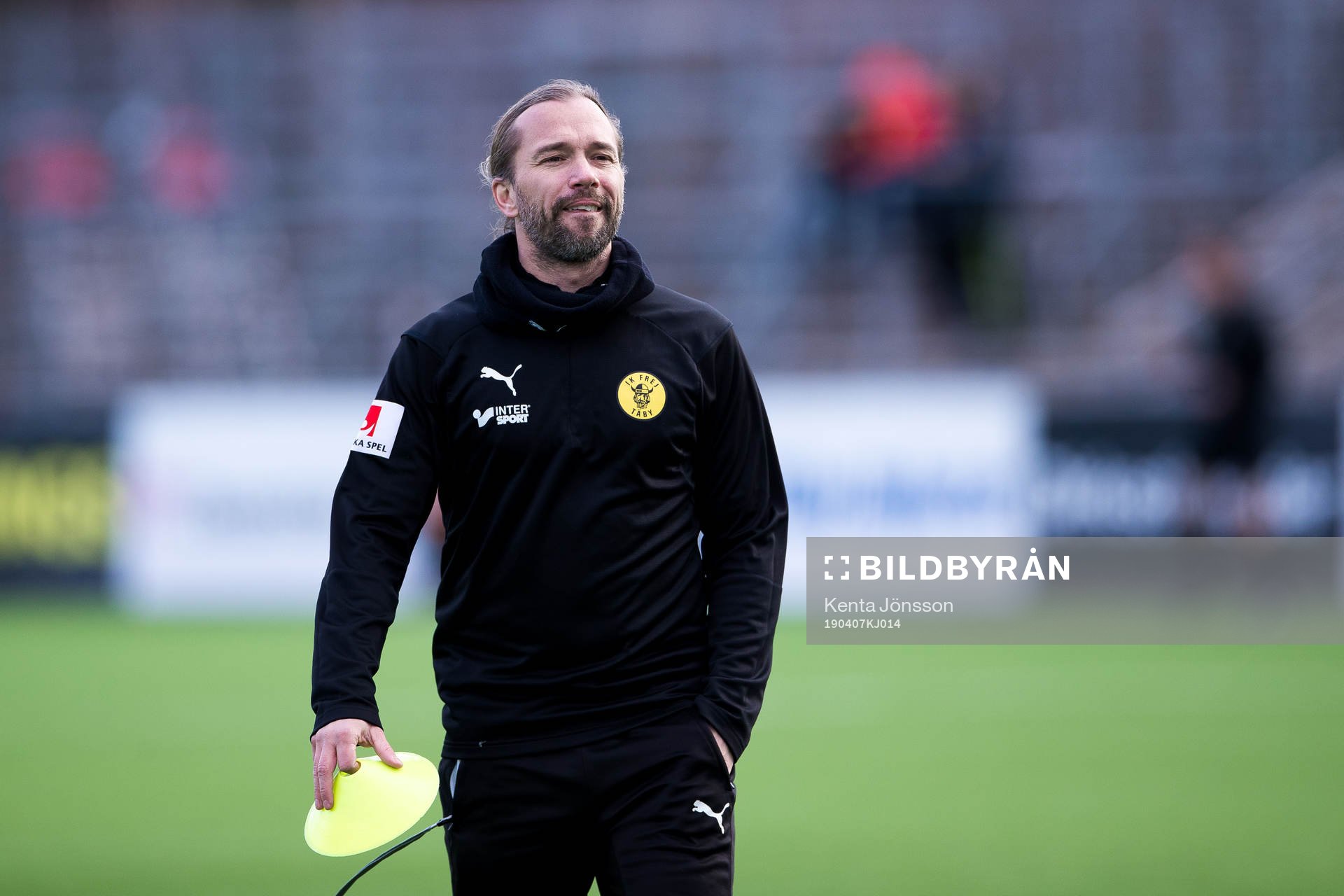 Frejs tränare Lukas Syberyjski