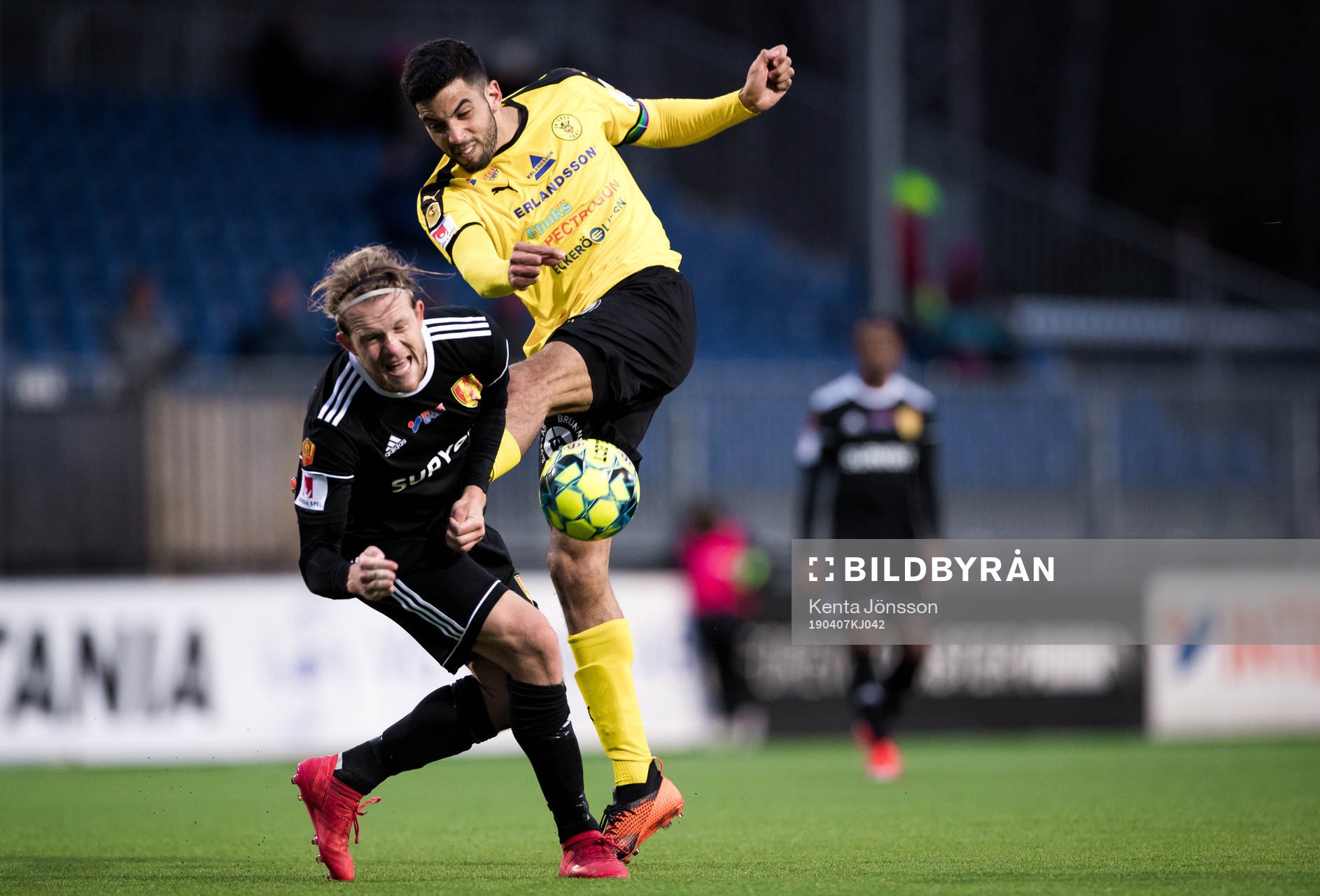 Syrianskas Anders Bååth och Frejs Pedro Ribeiro