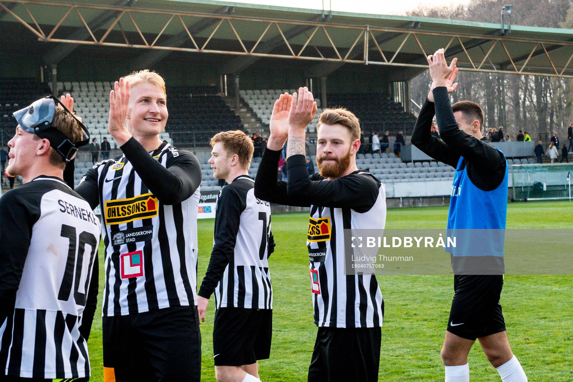 Landskronas Jesper Lernesjö och Viktor Wihlstrand  jublar