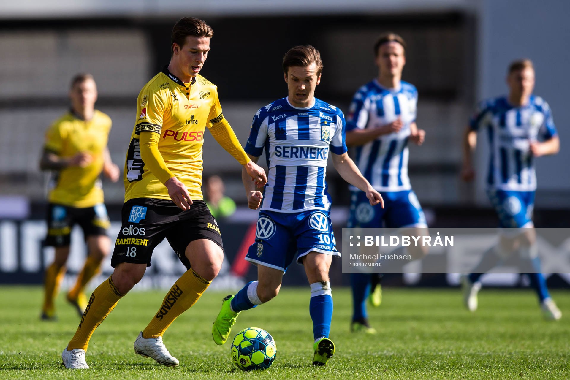 Elfsborgs Simon Olsson och IFK Göteborgs Amin Affane