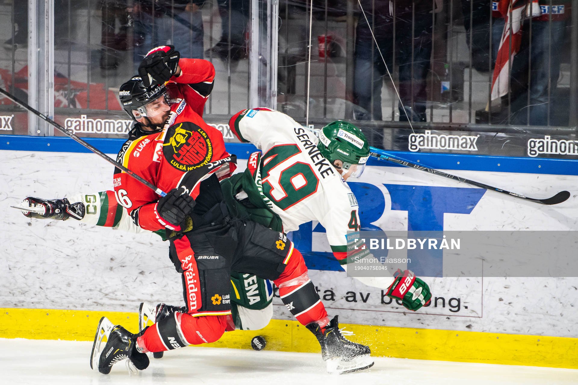 Luleås Niklas Olausson och Frölundas Rhett Rakshani