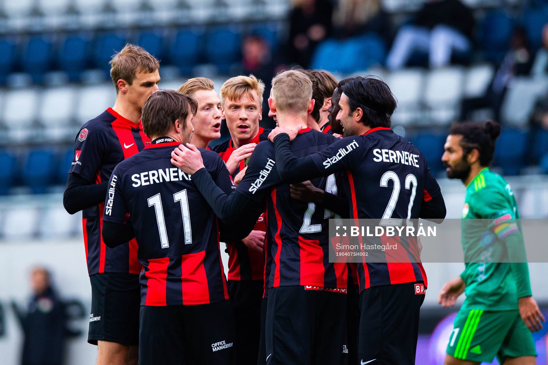 Brommapojkarnas spelare jublar