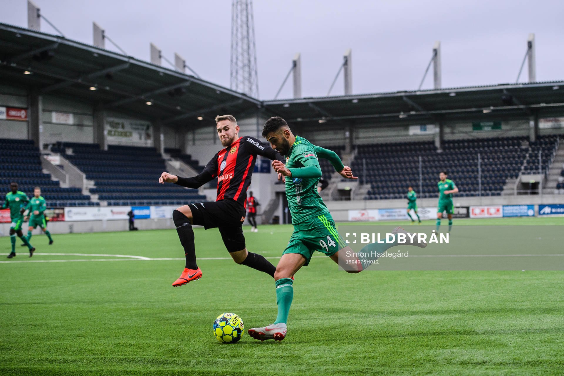 Brommapojkarnas Ali Suljic och Dalkurds Ferhad Ayaz