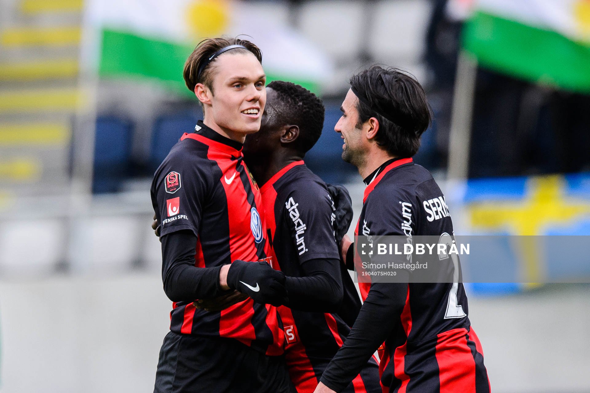 Brommapojkarnas Albin Linnér och Alexander Nilsson jublar