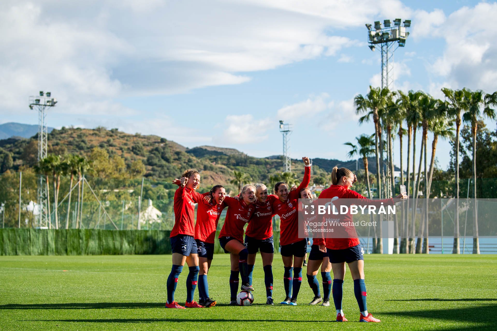 Synne Skinnes Hansen, Vilde Bøe Risa, Amalie Eikeland,