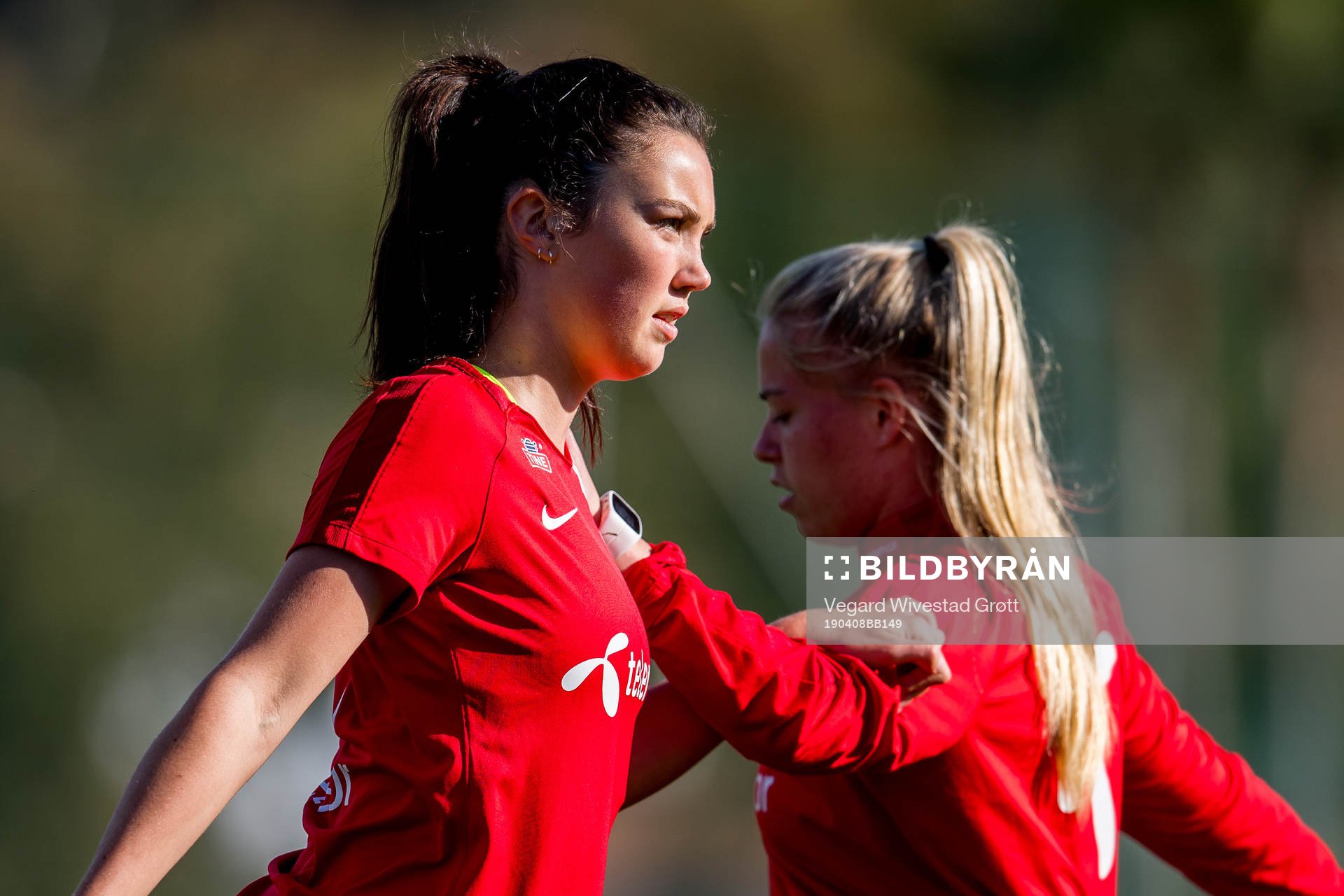 Ingrid Syrstad Engen and Therese Sessy Åsland of Norway