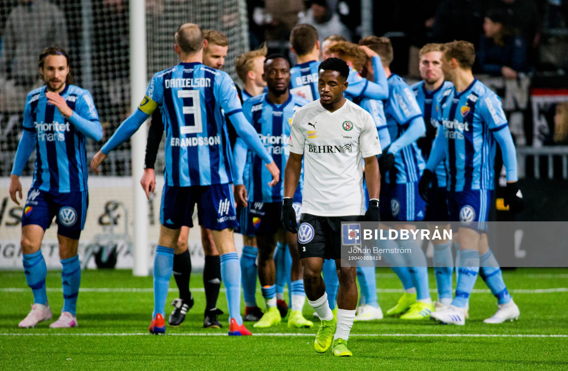 Örebros Kevin Wright deppar vid 0-3