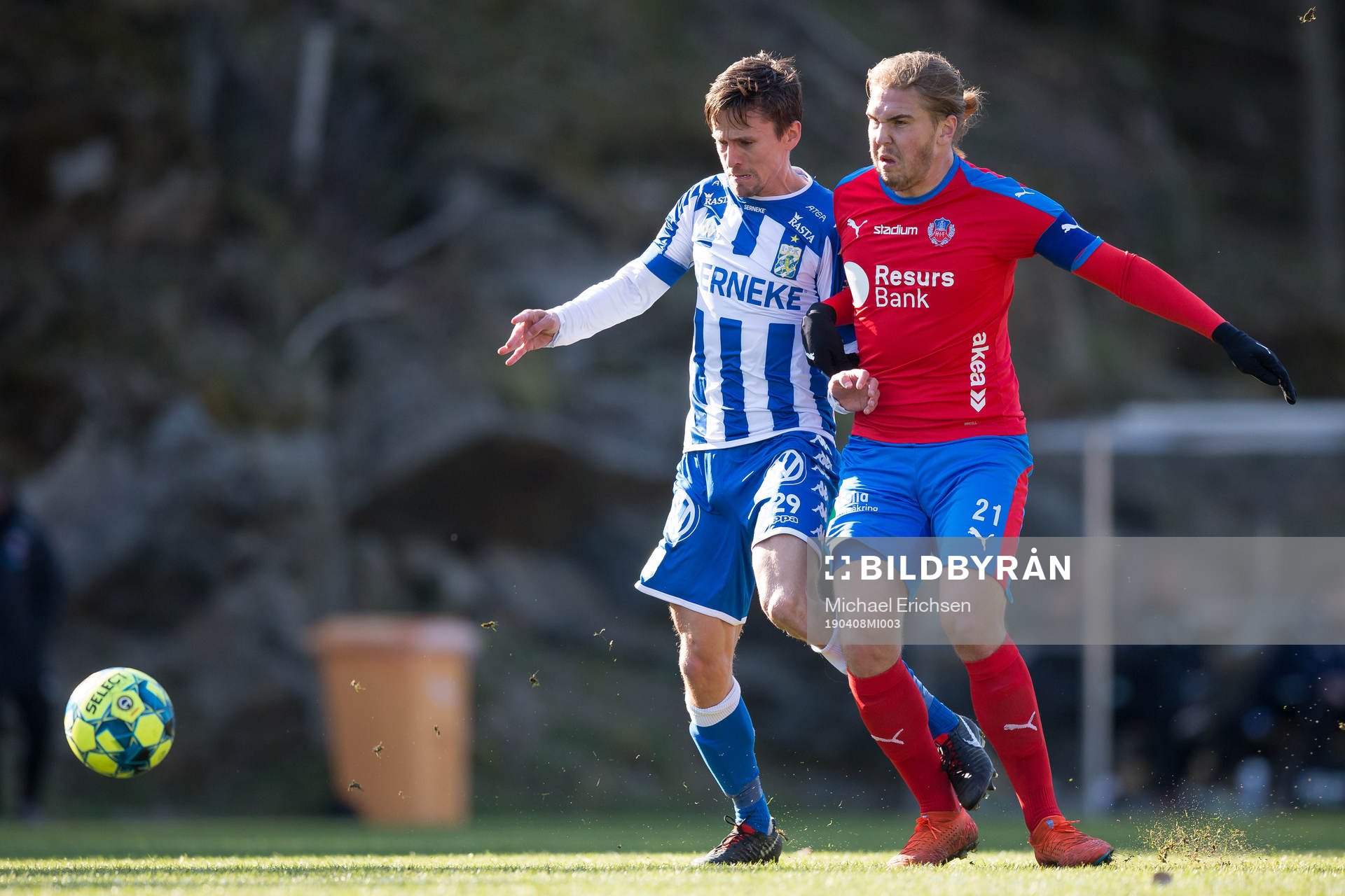 IFK Göteborgs Lasse Vibe och Helsingborgs Charlie Weberg