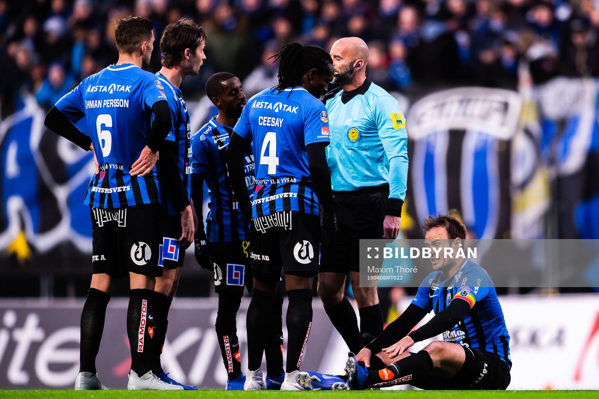 Sirius Niklas Busch Thor har ont fotbollsmatchen i