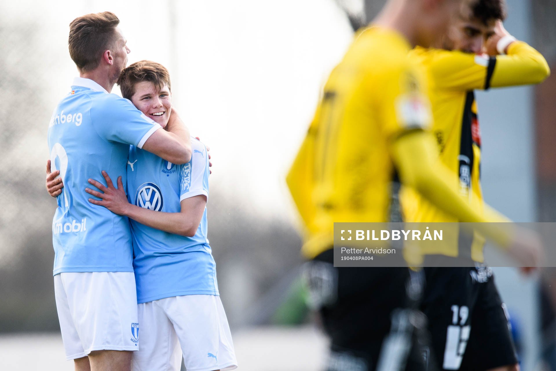 Malmö FFs Jesper Dickman jublar med Markus Rosenberg
