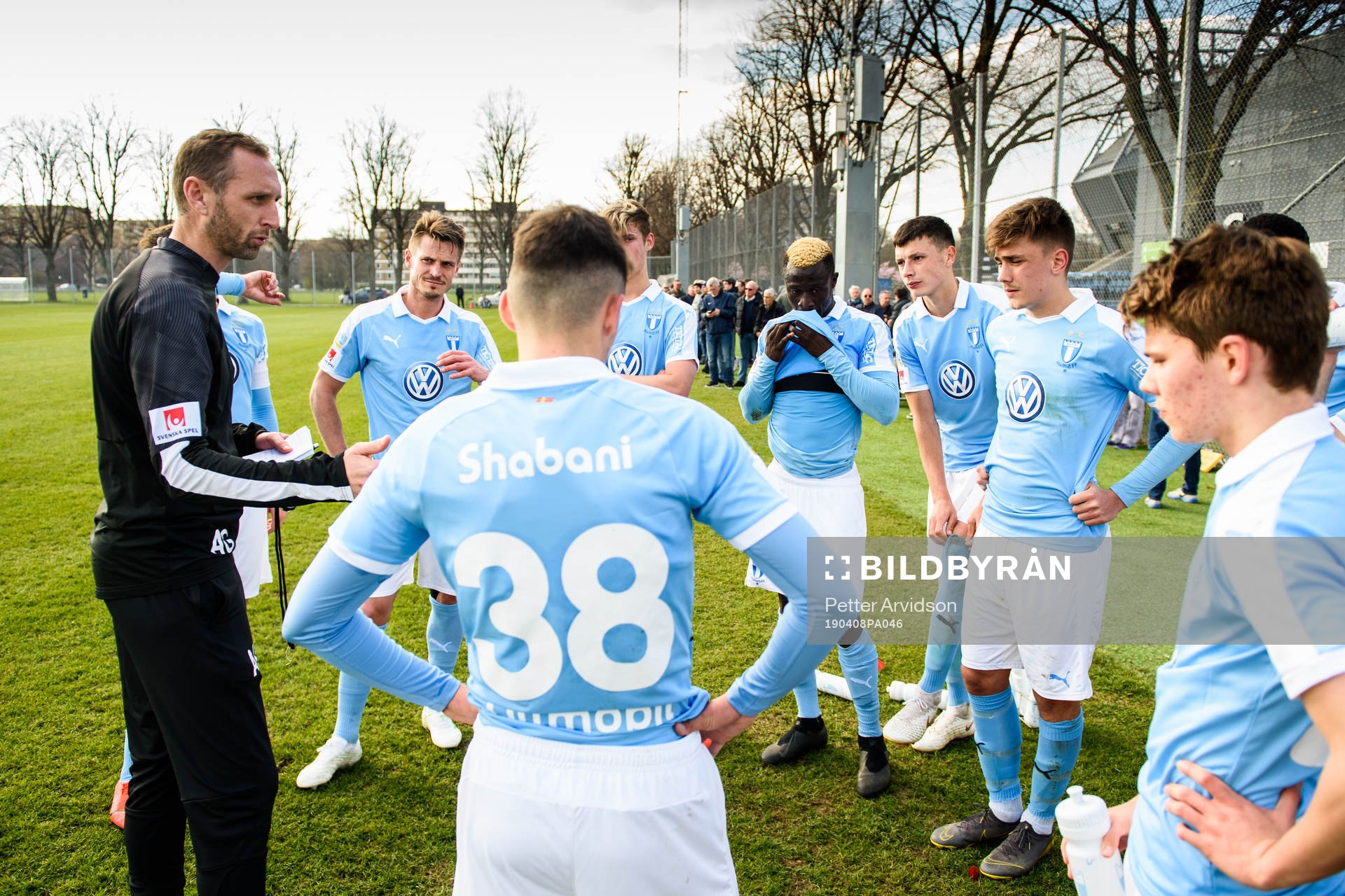 Malmö FFs tränare Andreas Georgsson har genomgång