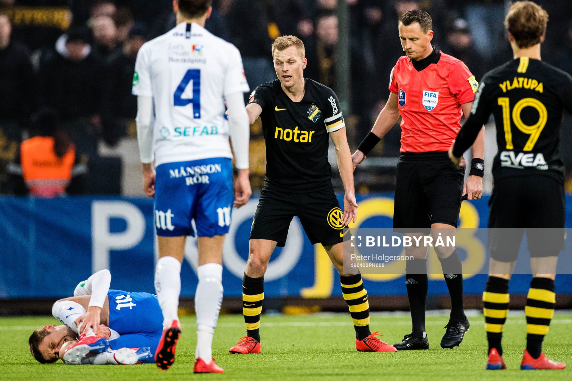 s Sebastian Larsson