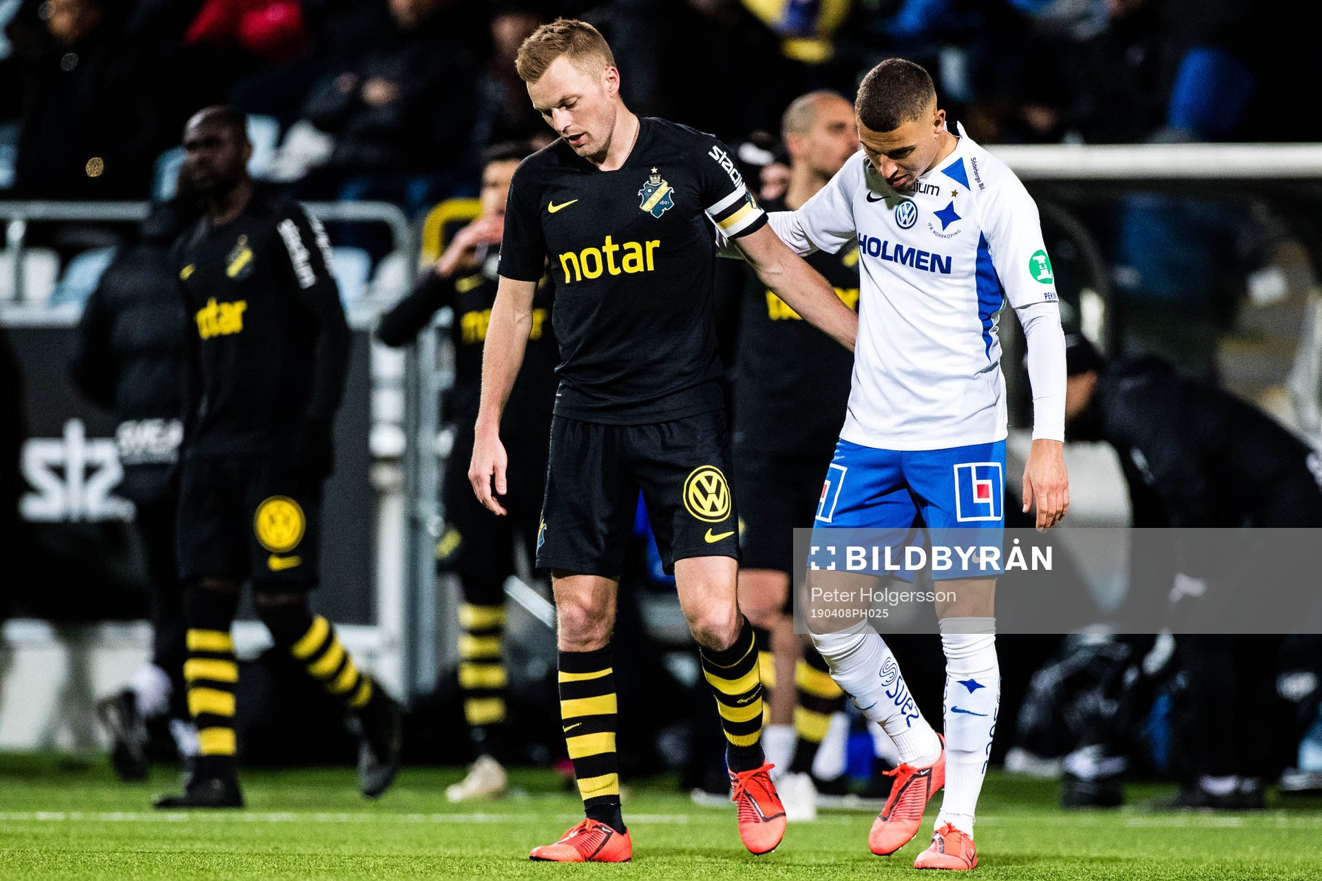 s Sebastian Larsson och IFK Norrköpings Jordan Larsson